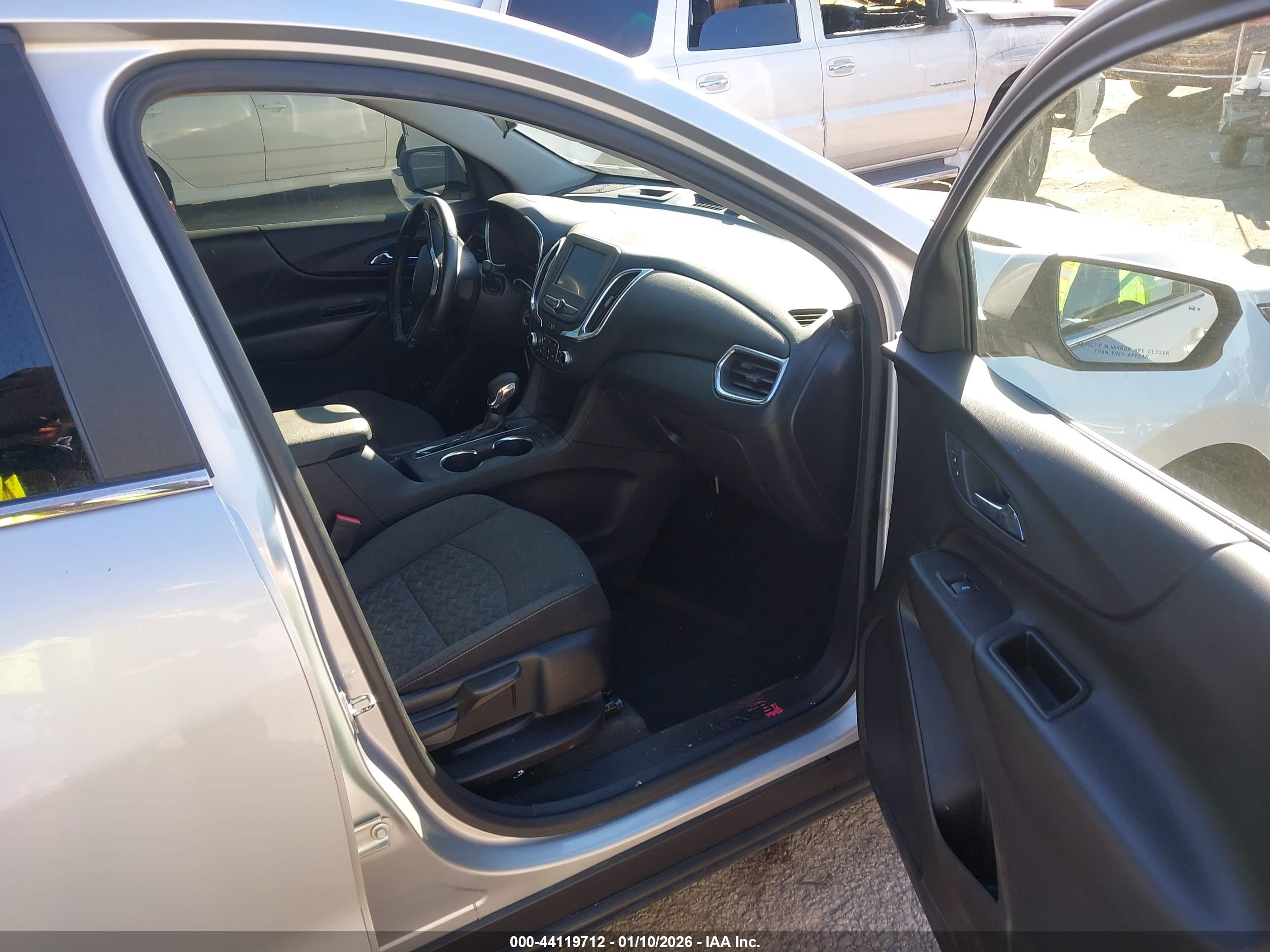 CHEVROLET EQUINOX image 5