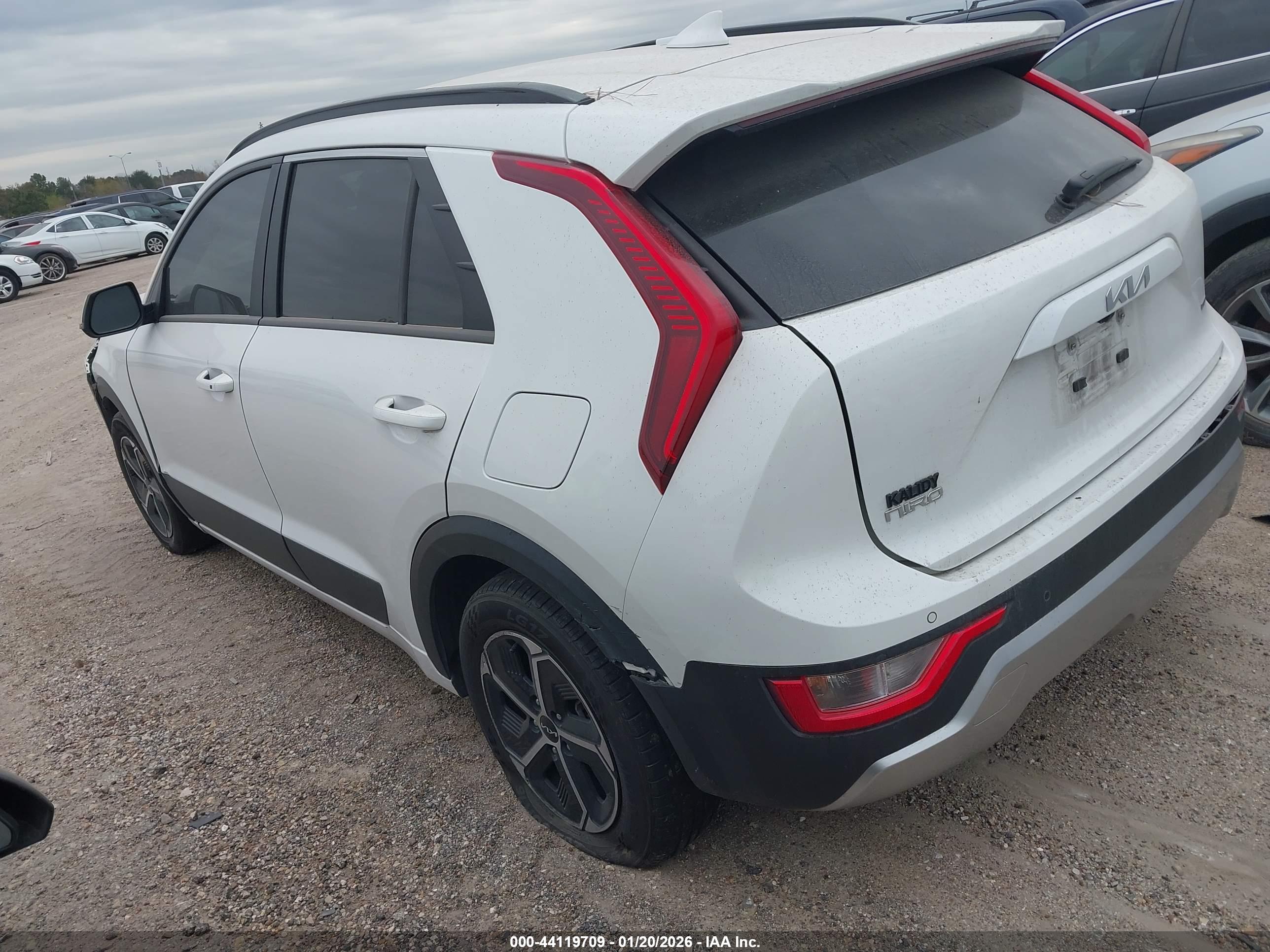 KIA NIRO image 3