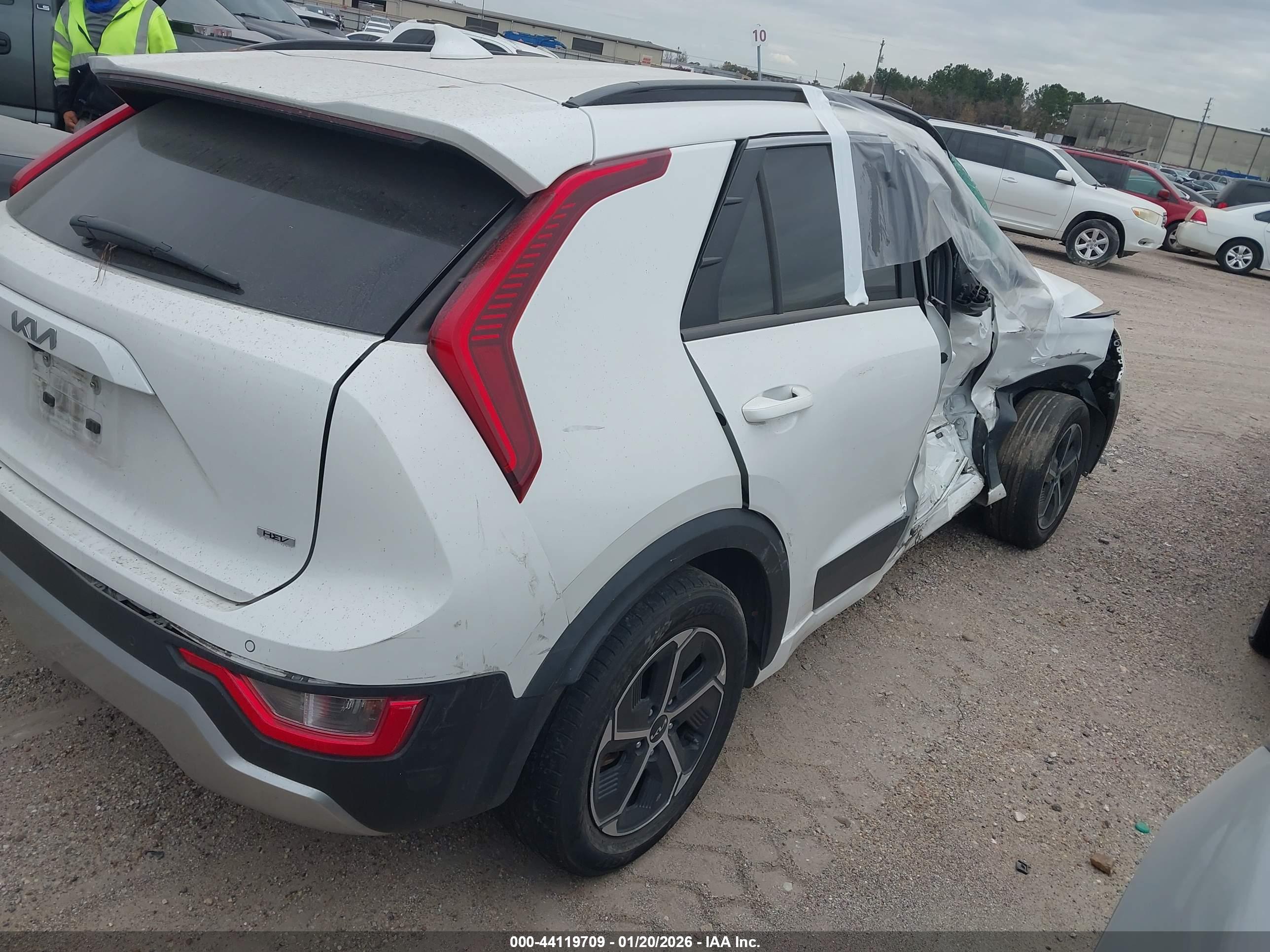 KIA NIRO image 4