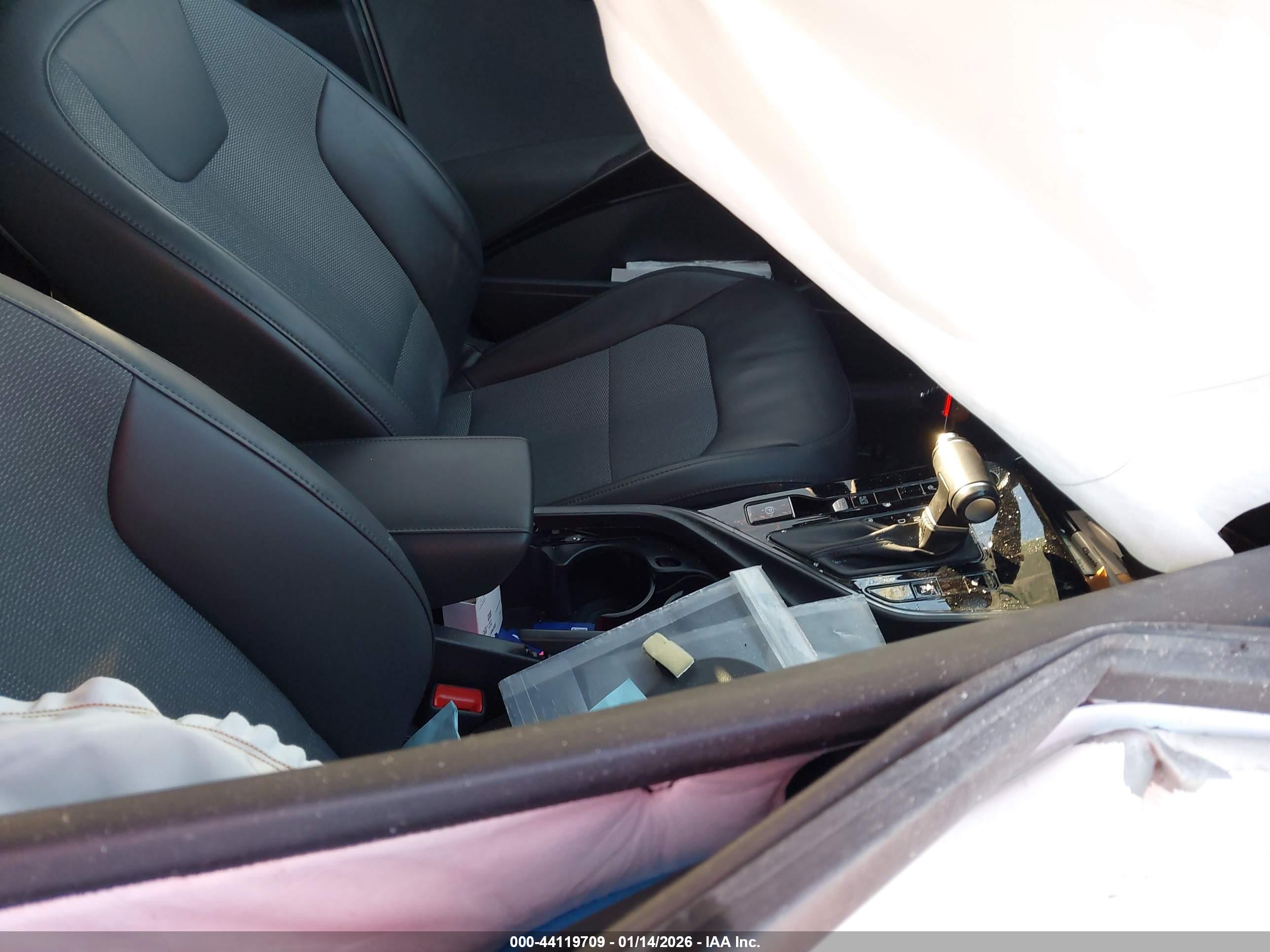 KIA NIRO image 5