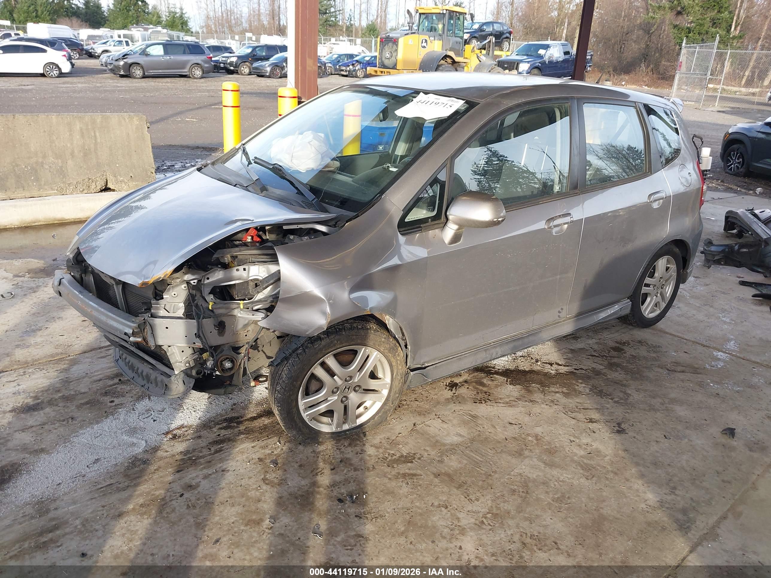 HONDA FIT image 2