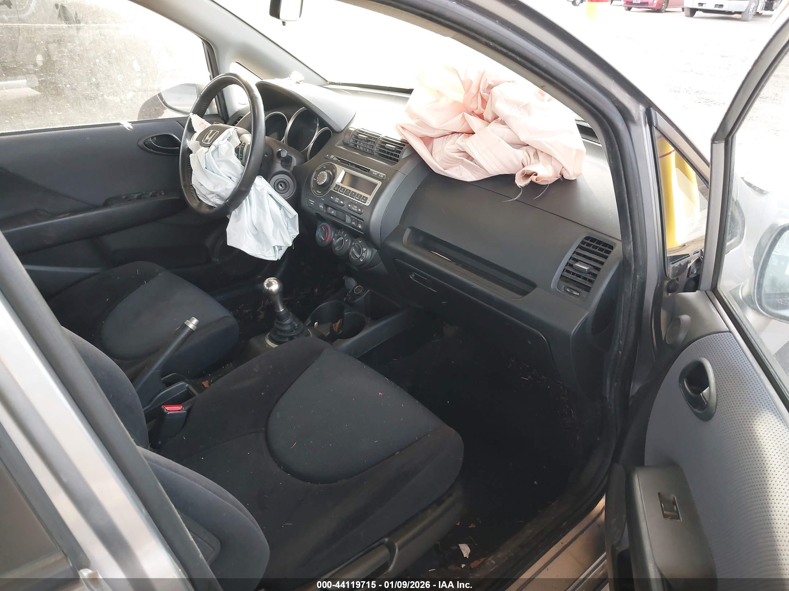 HONDA FIT image 5