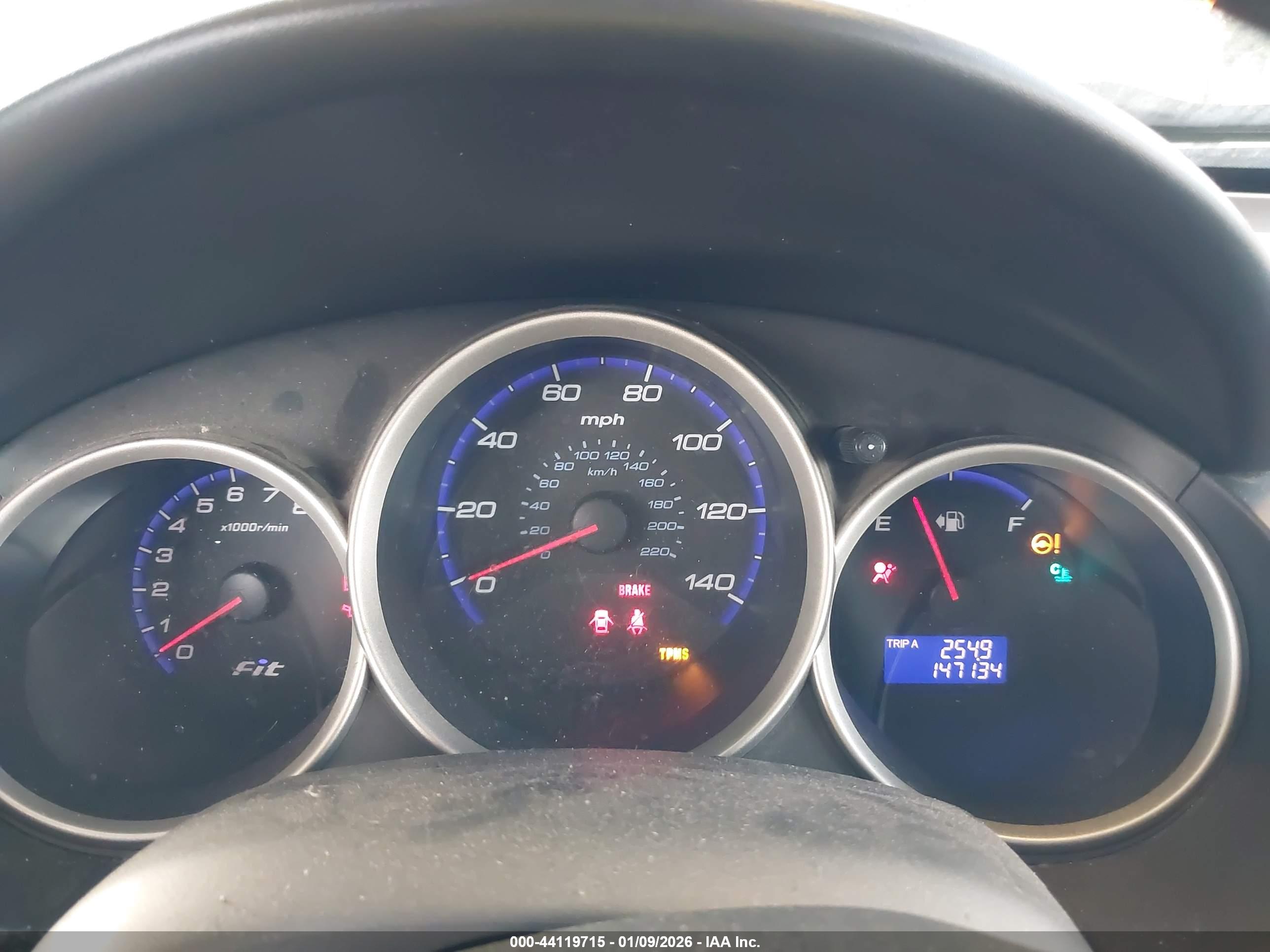 HONDA FIT image 7