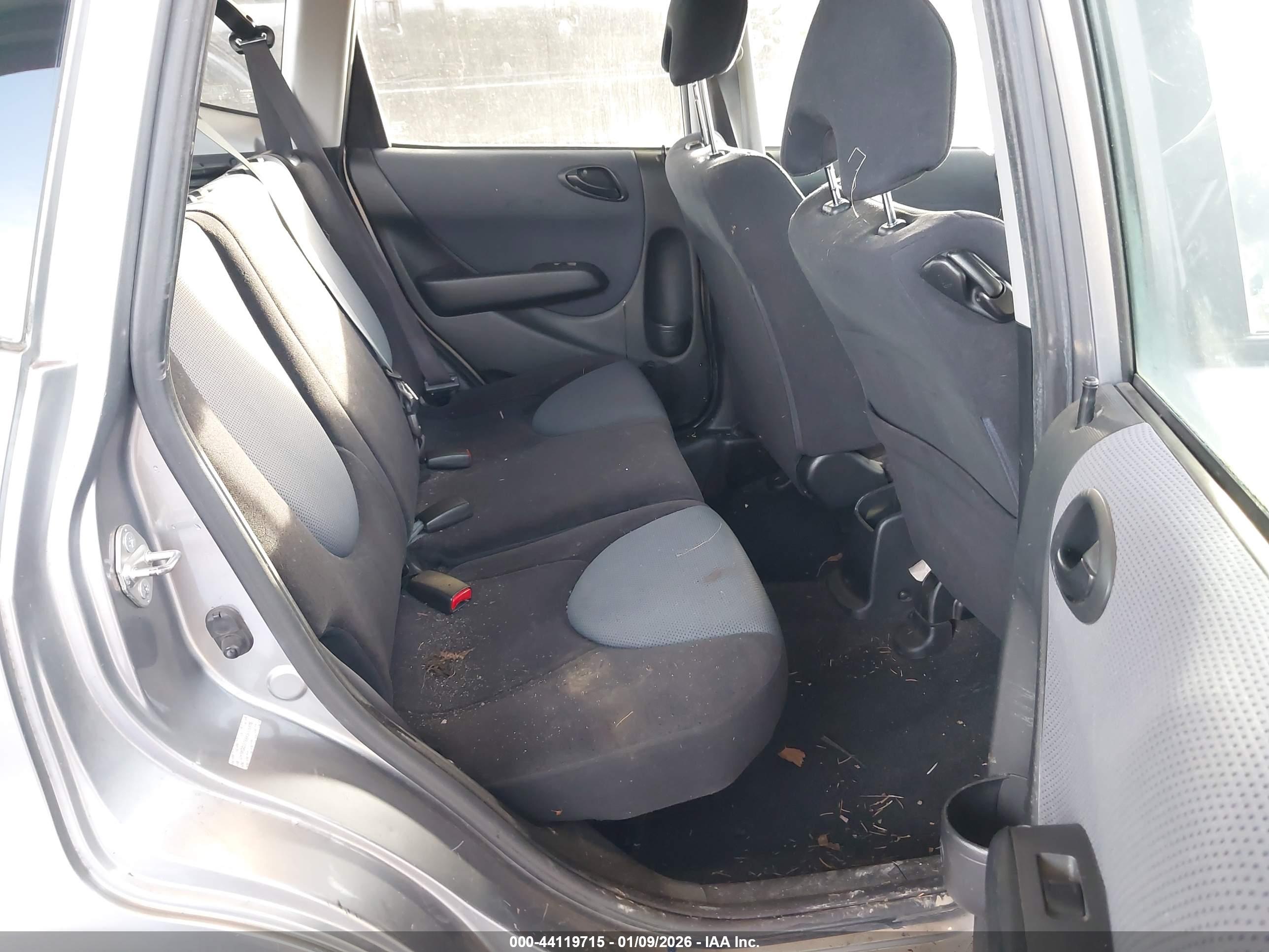 HONDA FIT image 8