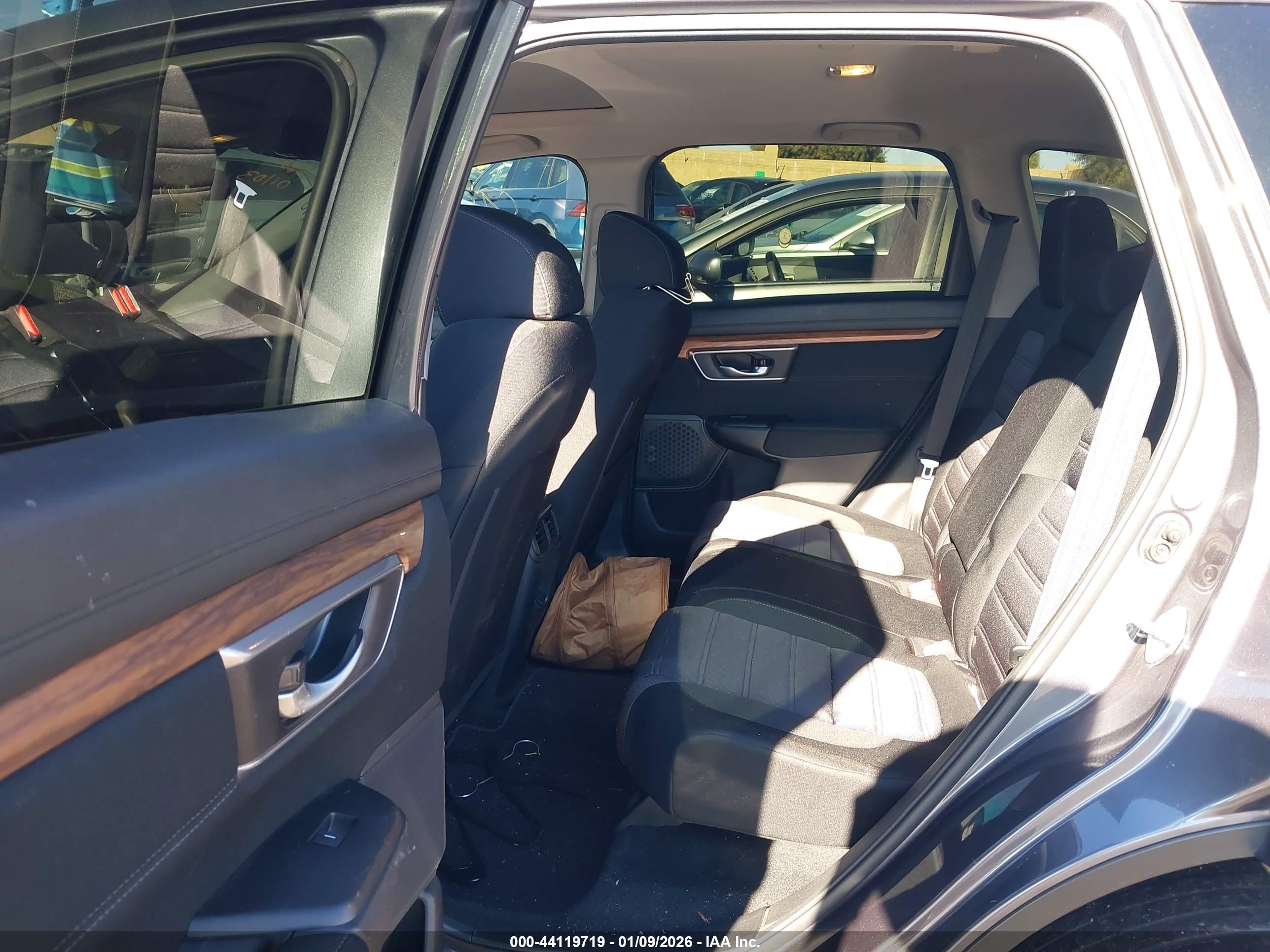 HONDA CR-V image 8