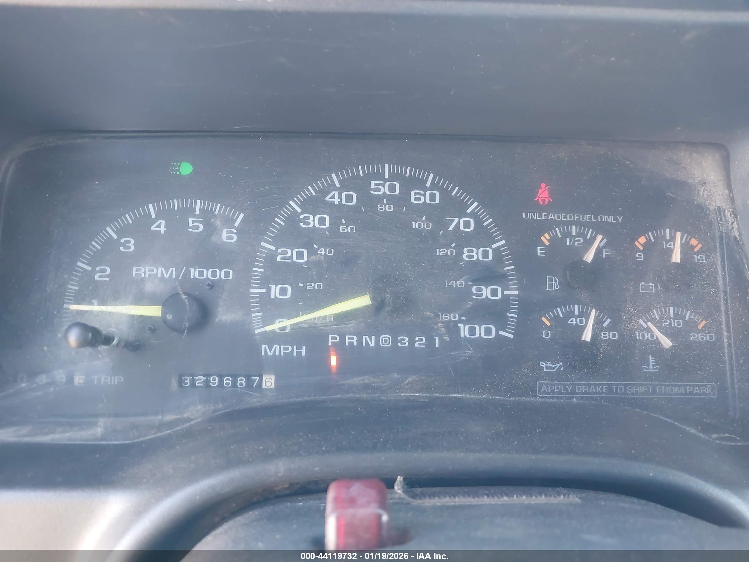 CHEVROLET TAHOE image 7