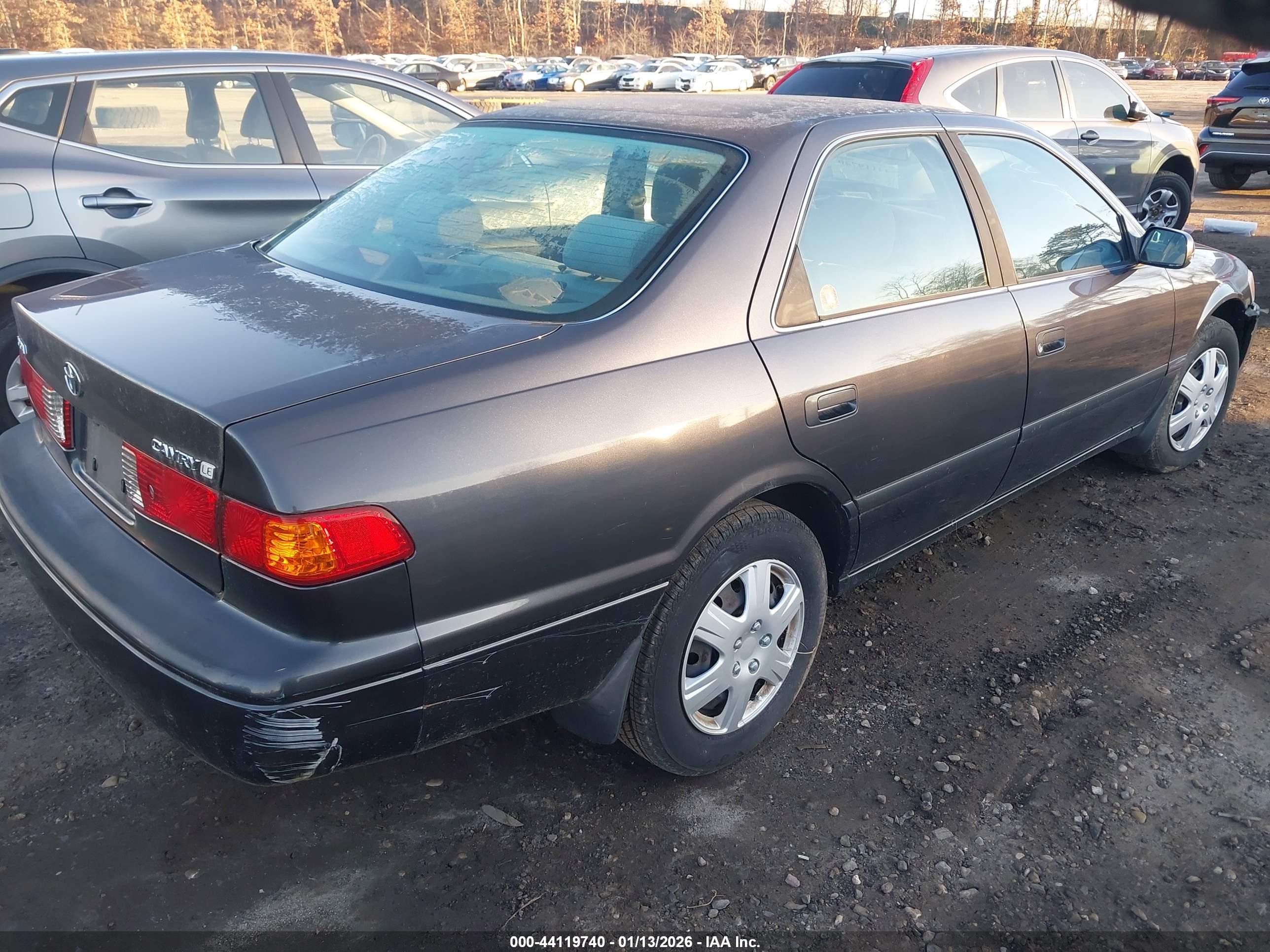 TOYOTA CAMRY image 4