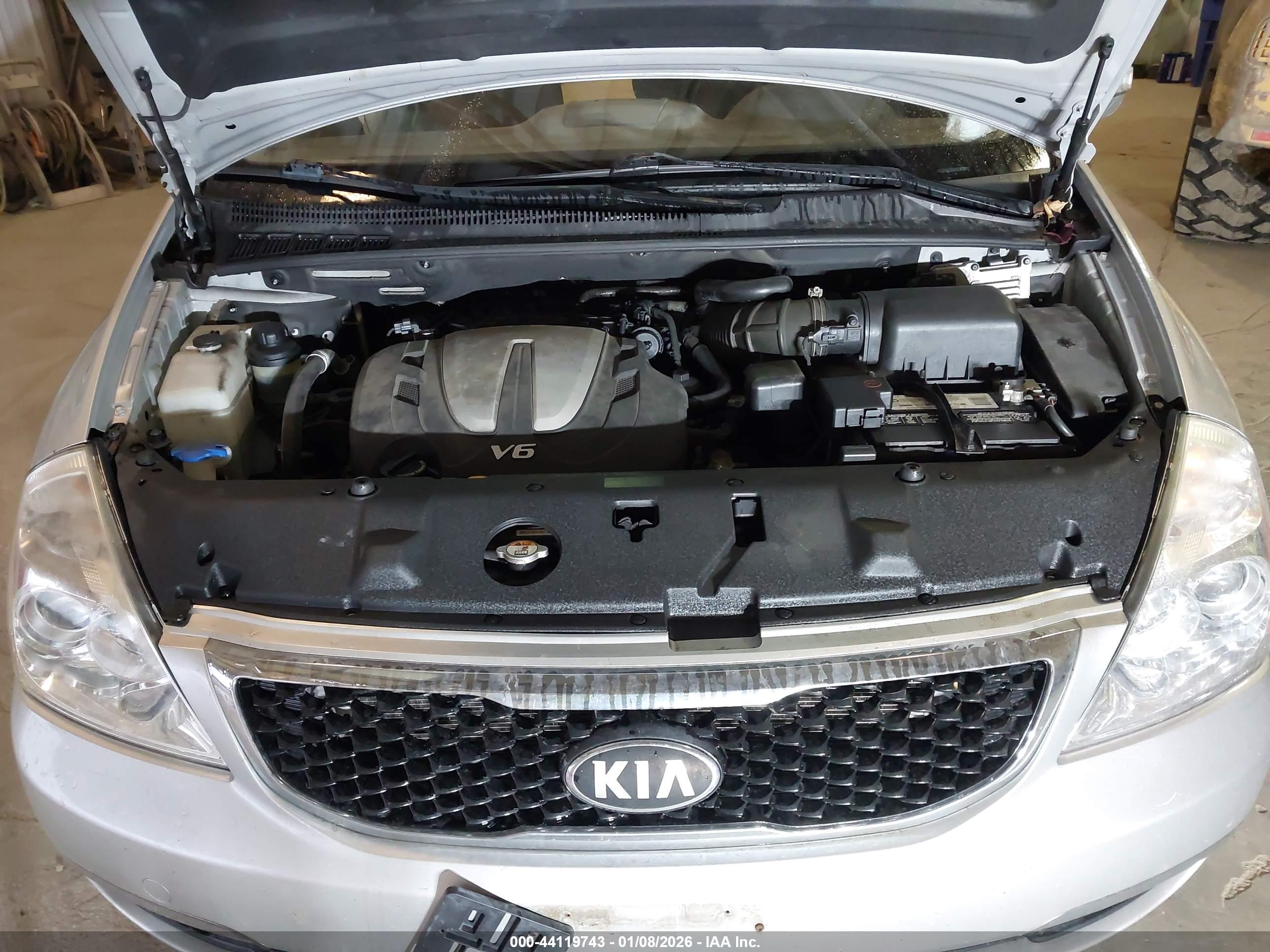 KIA SEDONA image 10