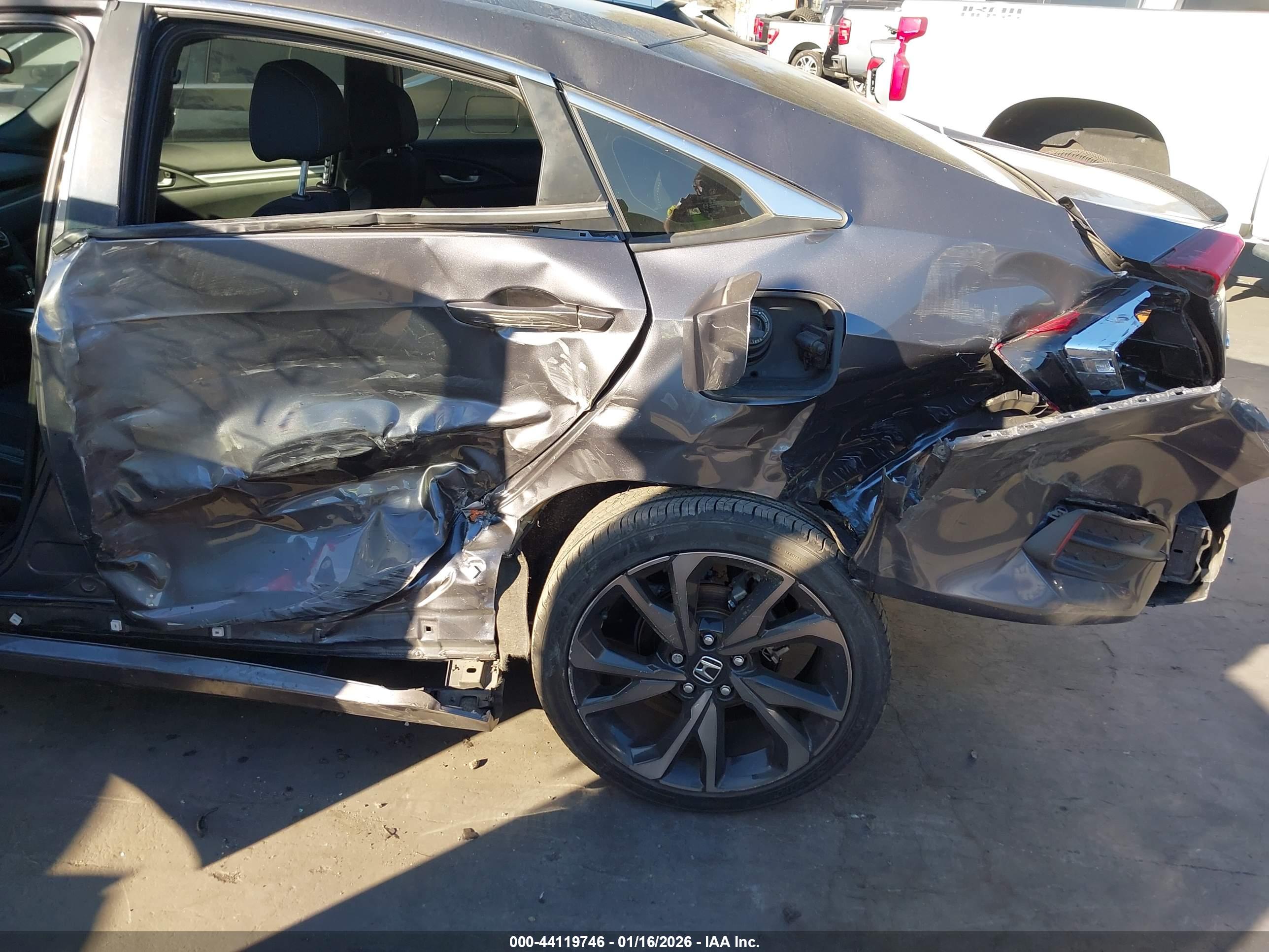HONDA CIVIC image 6