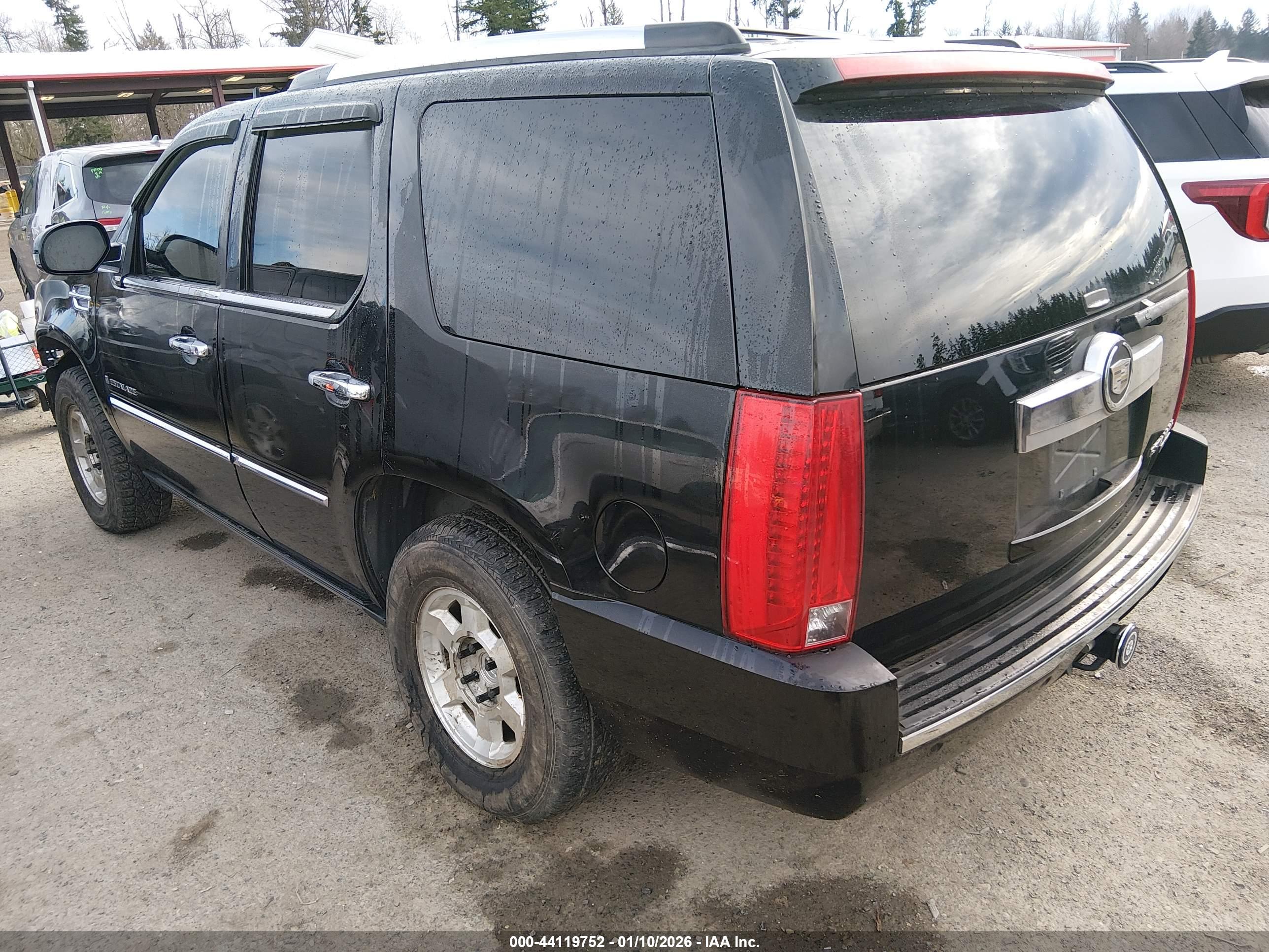CADILLAC ESCALADE image 3