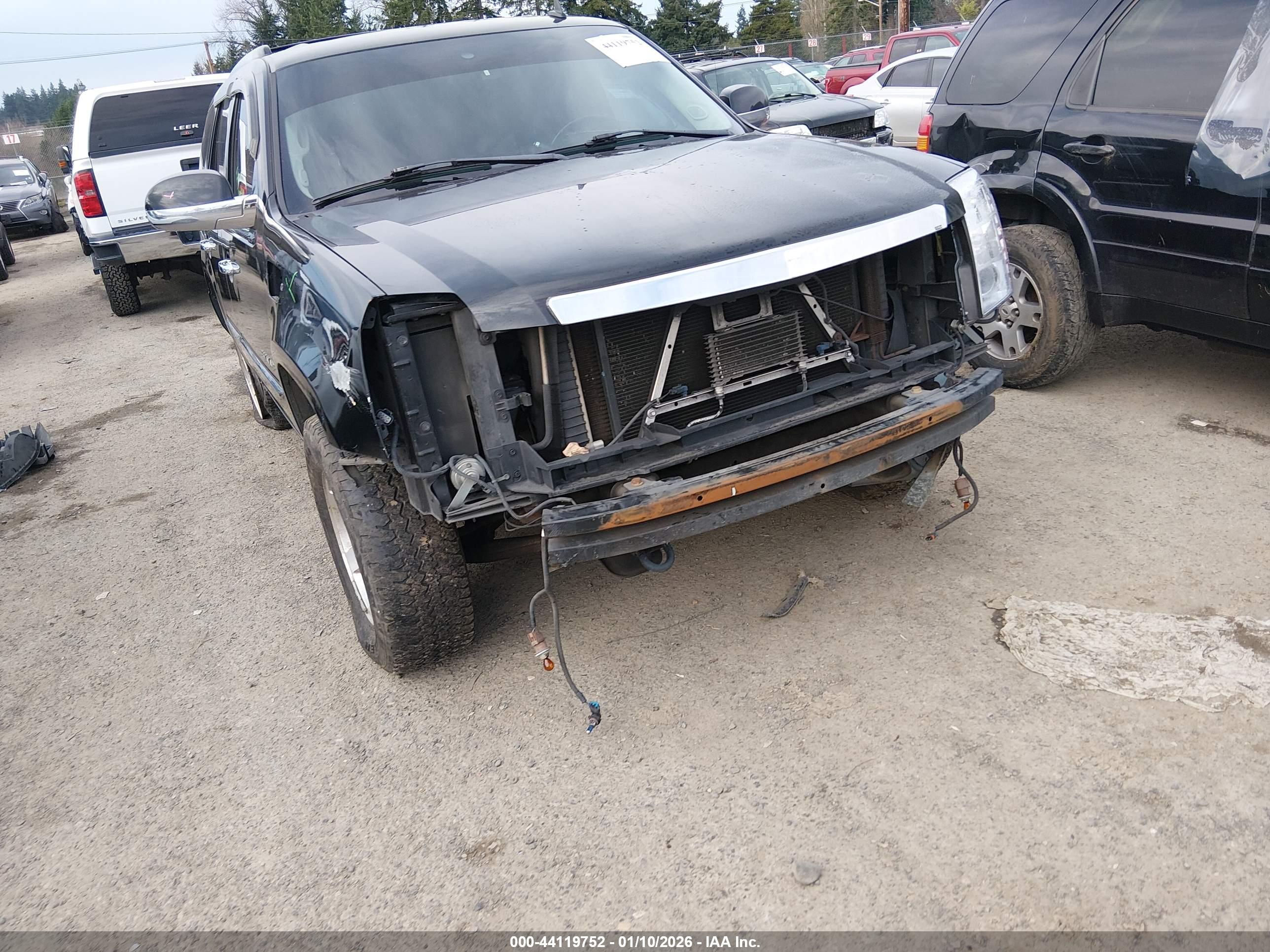 CADILLAC ESCALADE image 6