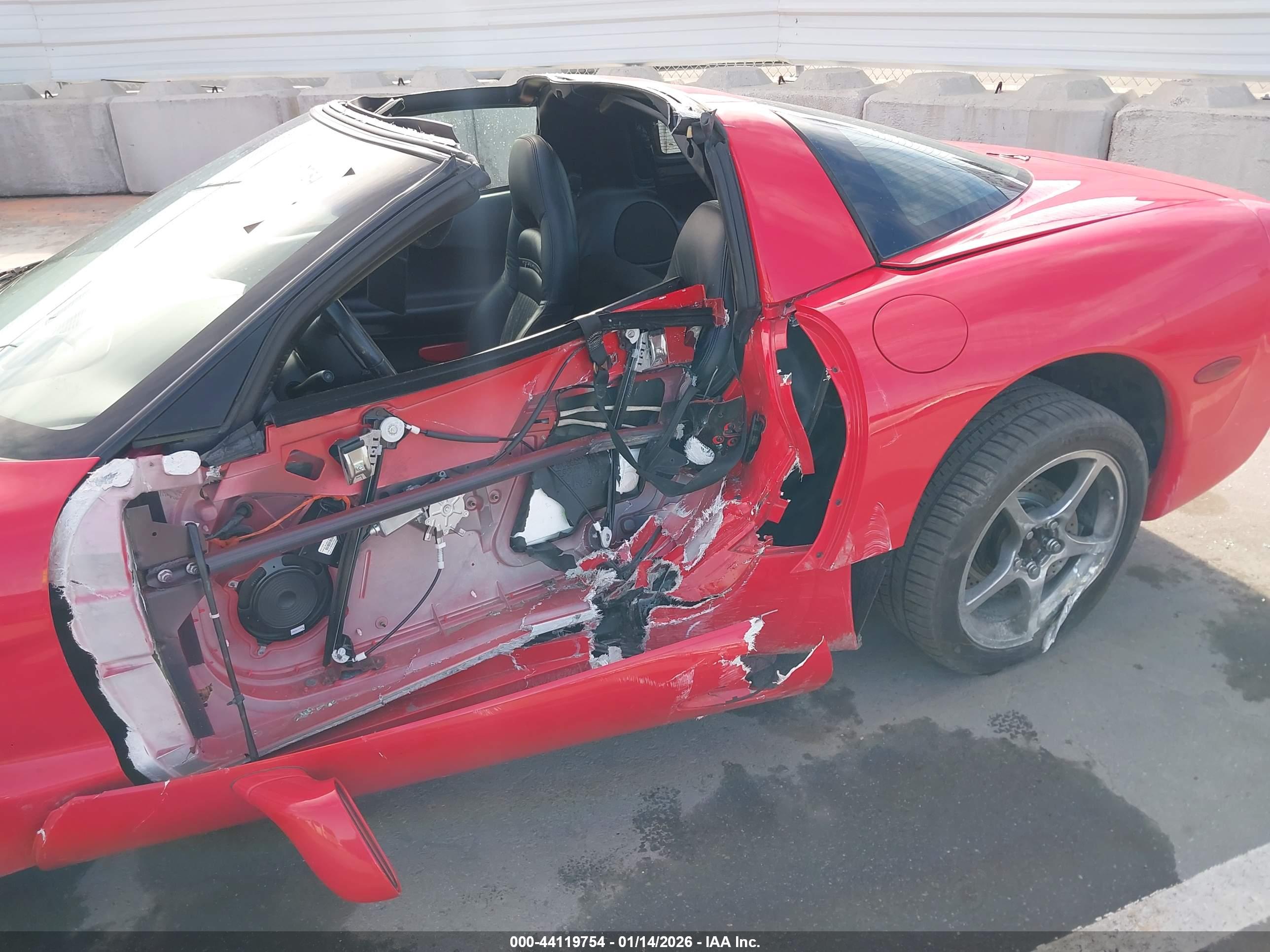 CHEVROLET CORVETTE image 6