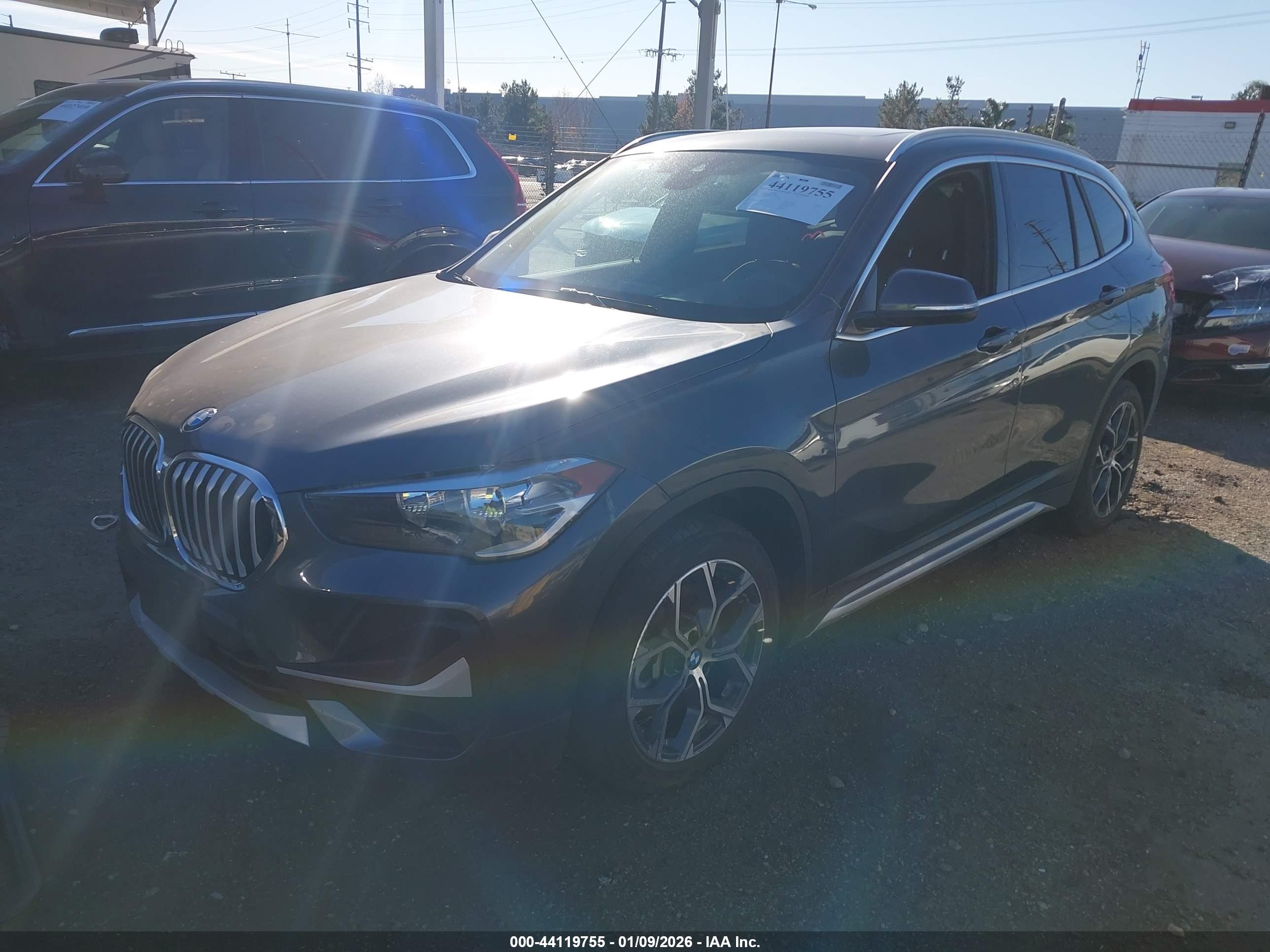 BMW X1 image 2