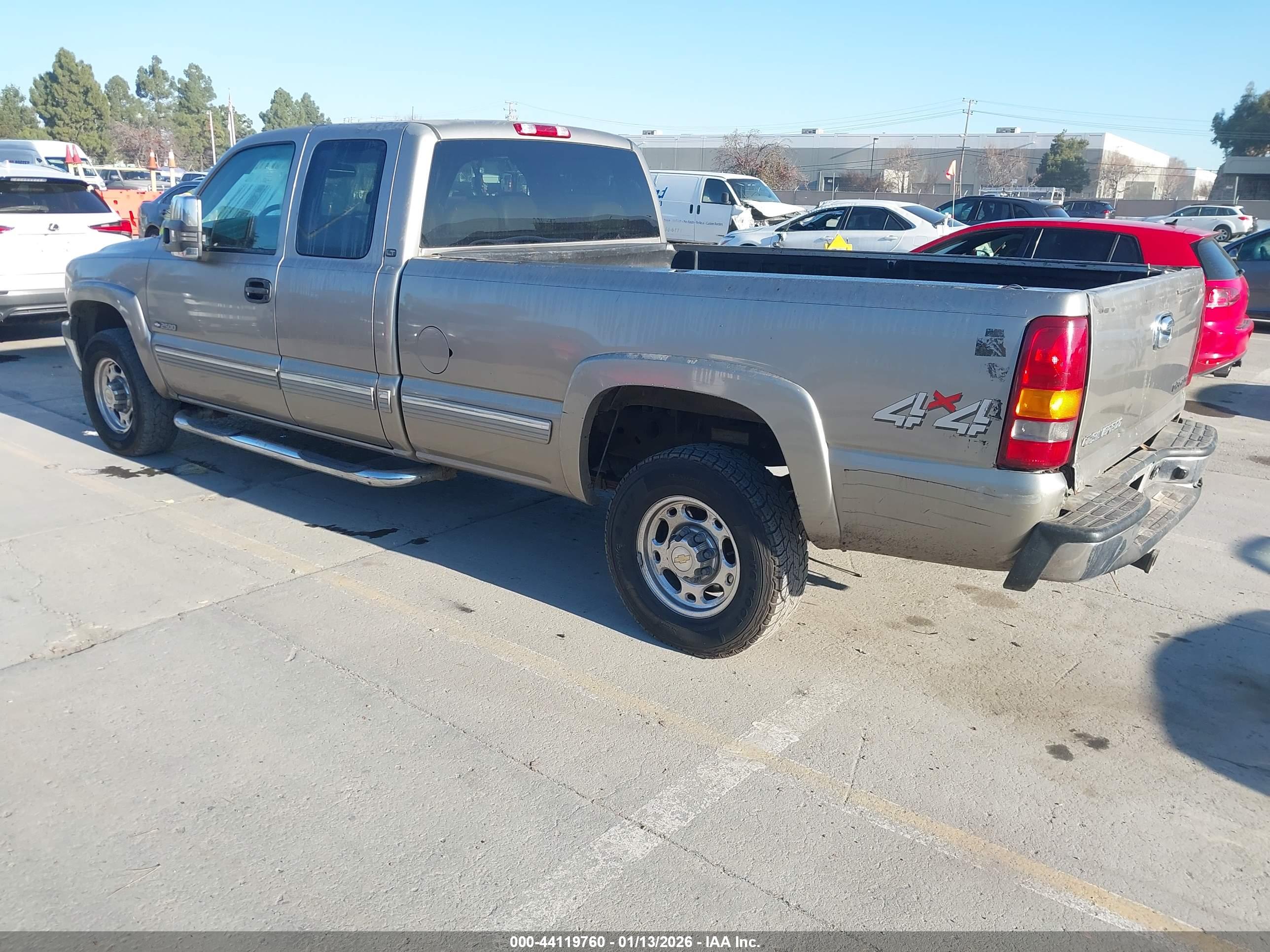 CHEVROLET SILVERADO image 3