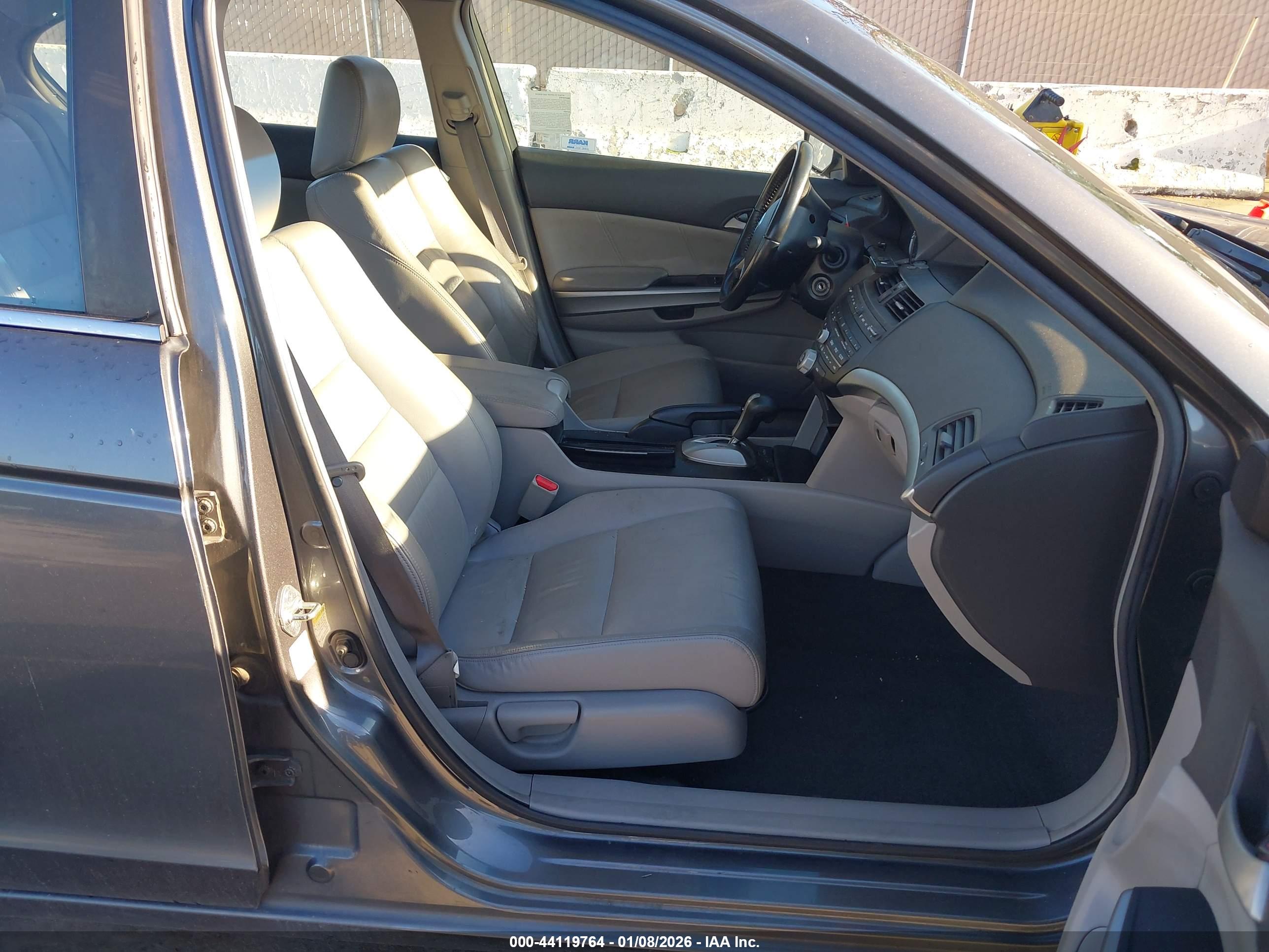 HONDA ACCORD image 5