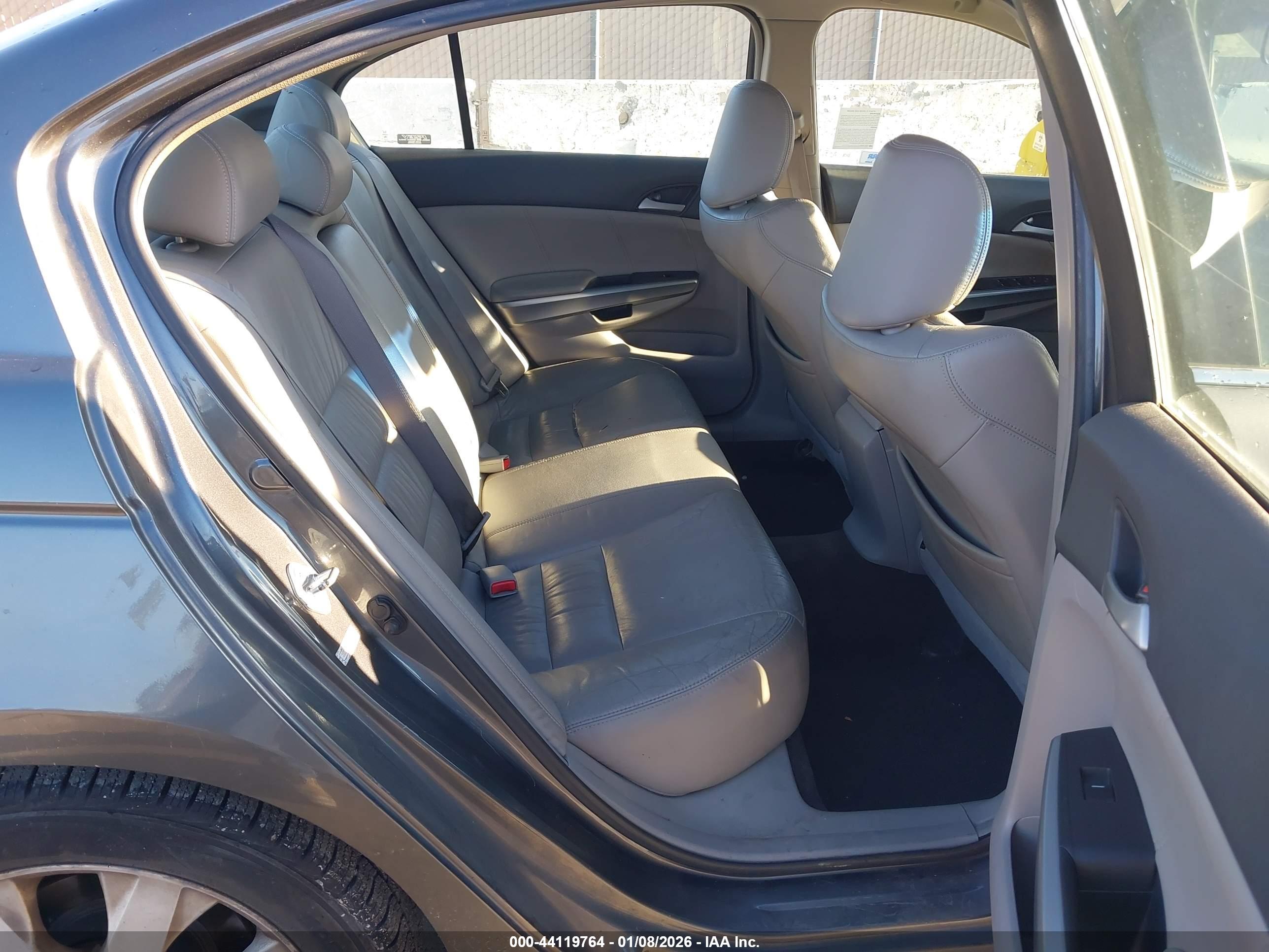 HONDA ACCORD image 8