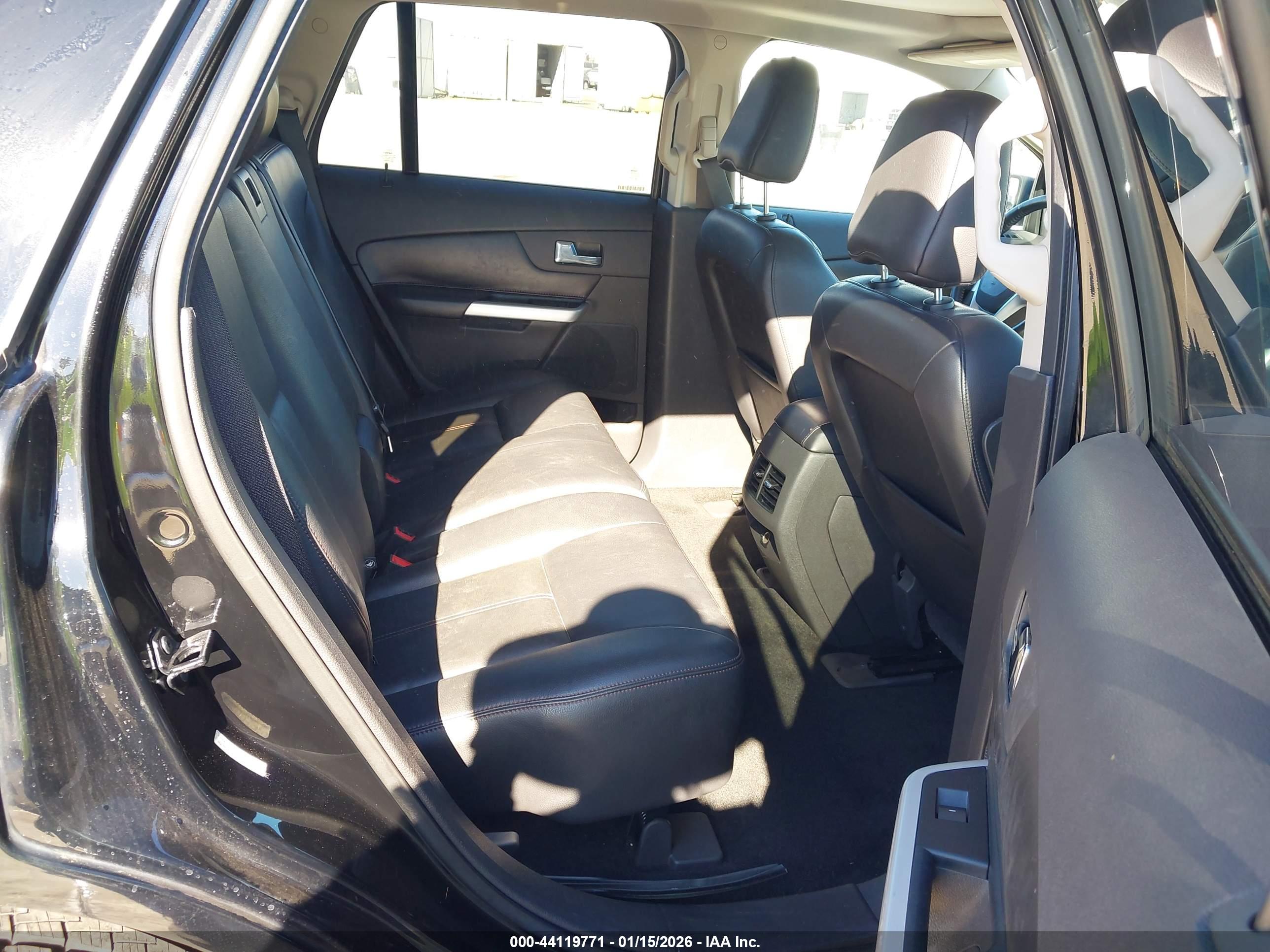 FORD EDGE image 8