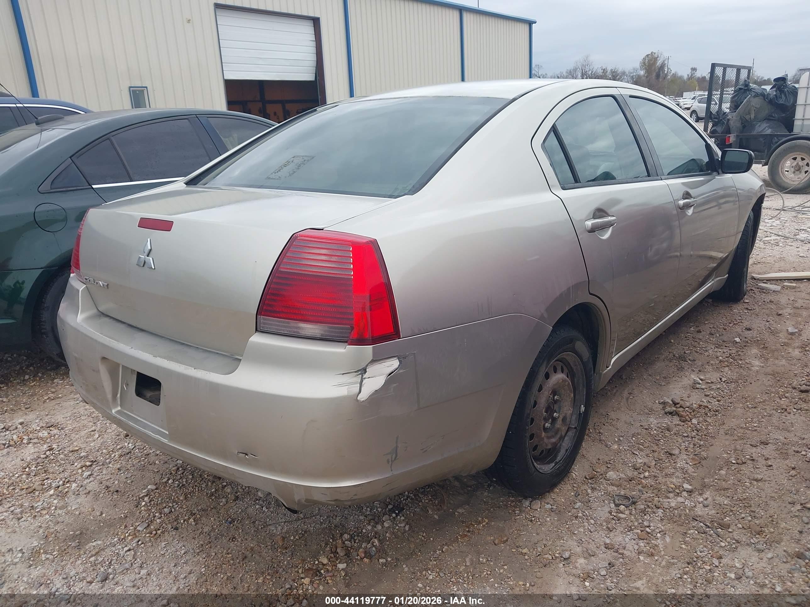 MITSUBISHI GALANT image 4