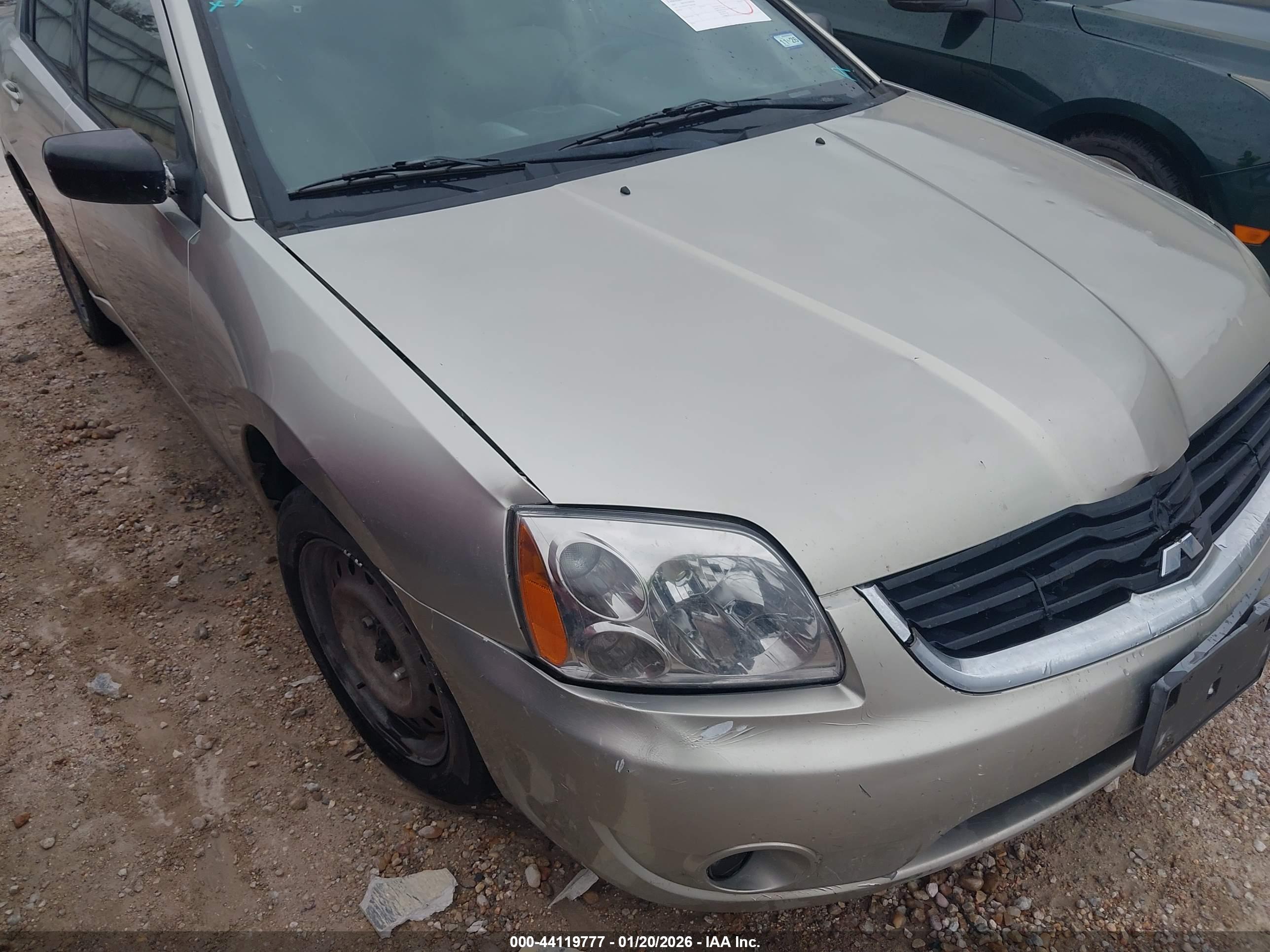 MITSUBISHI GALANT image 6