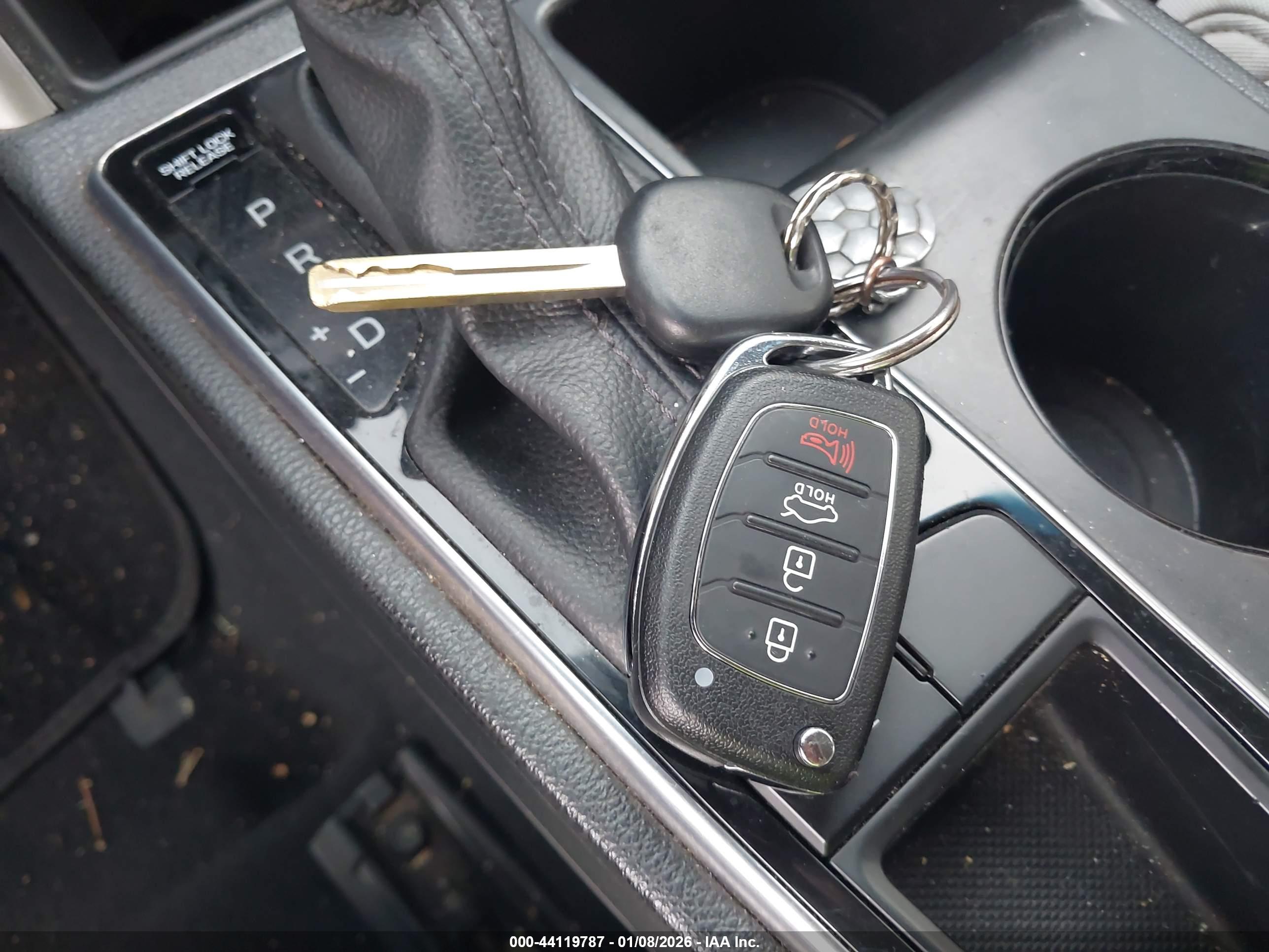HYUNDAI SONATA image 11