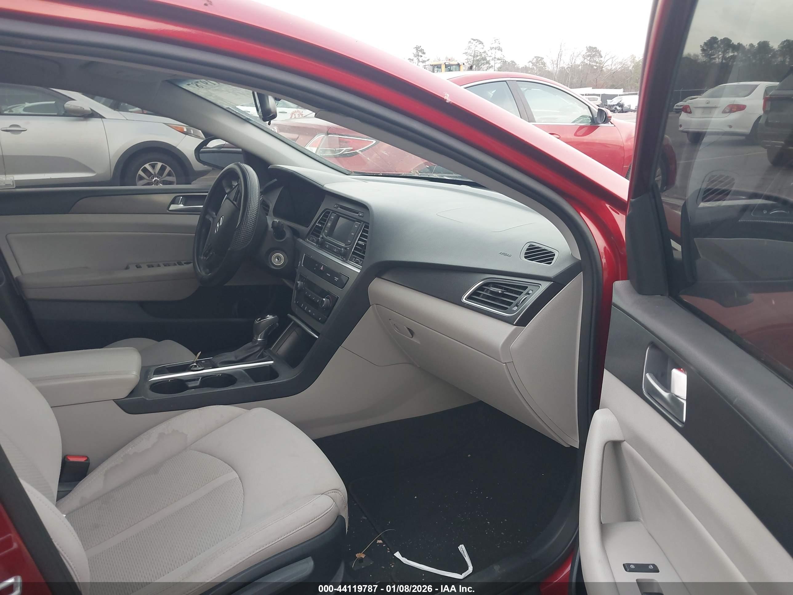 HYUNDAI SONATA image 5