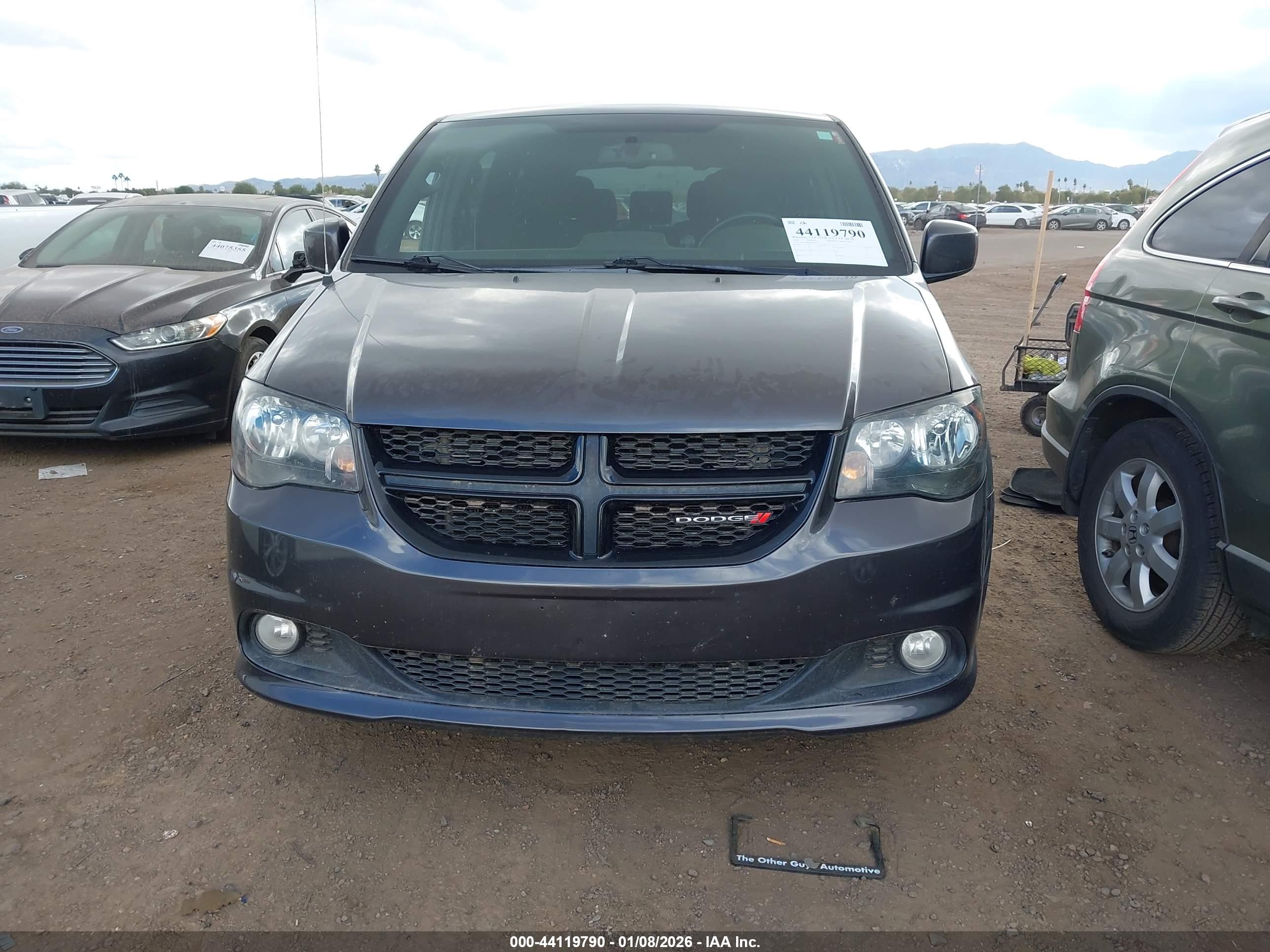 DODGE GRAND image 6