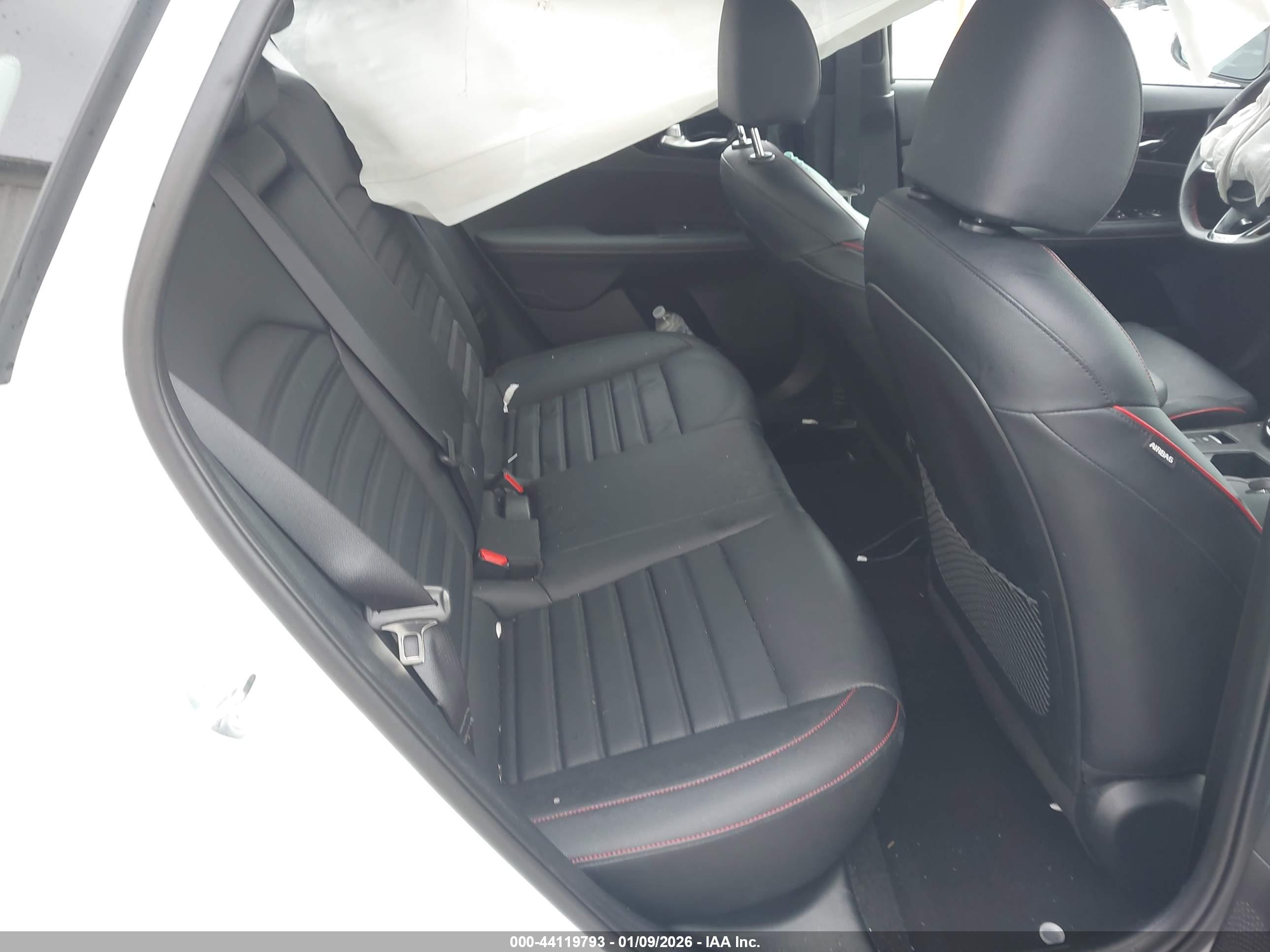 KIA FORTE image 8