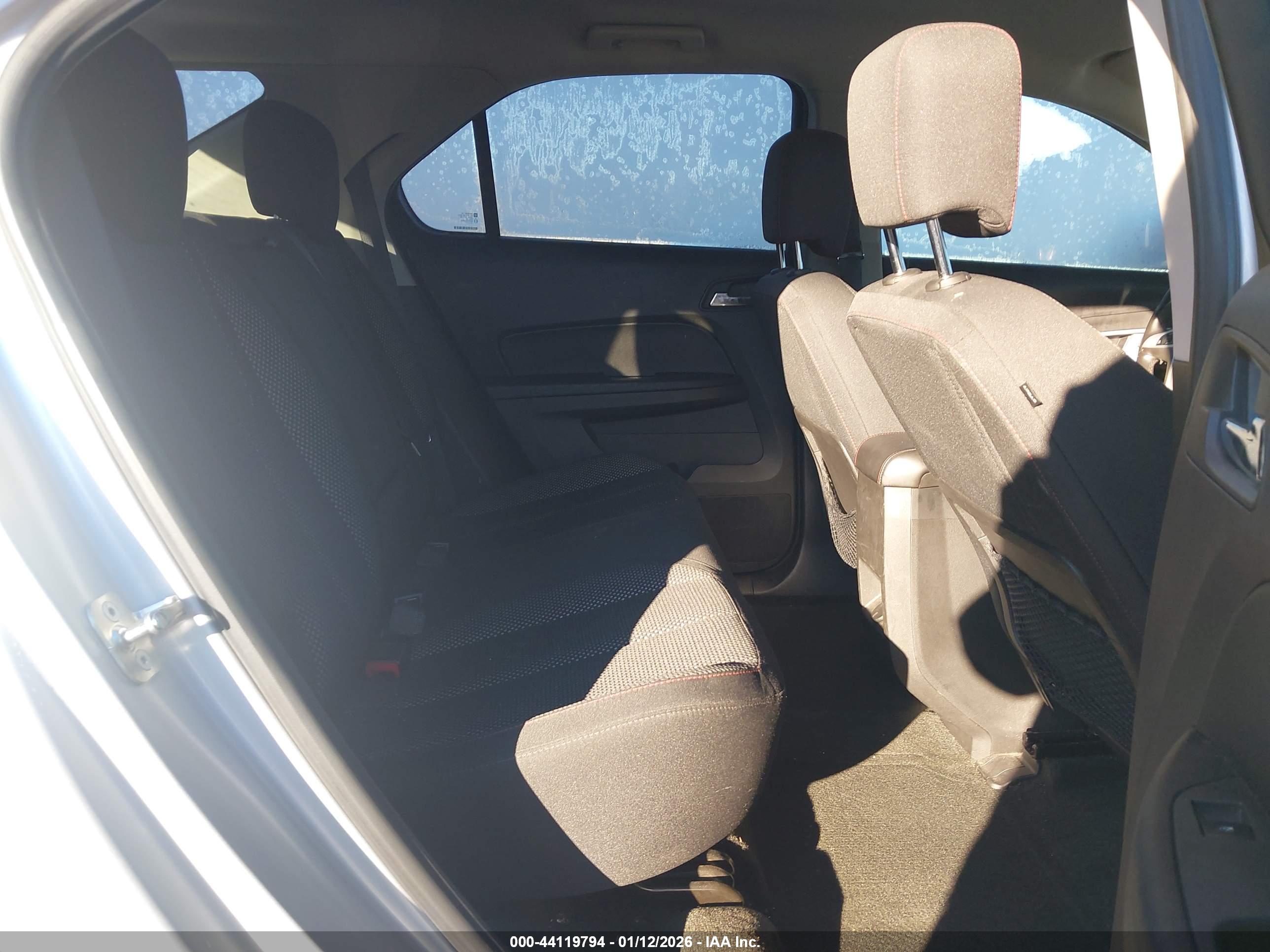 CHEVROLET EQUINOX image 8
