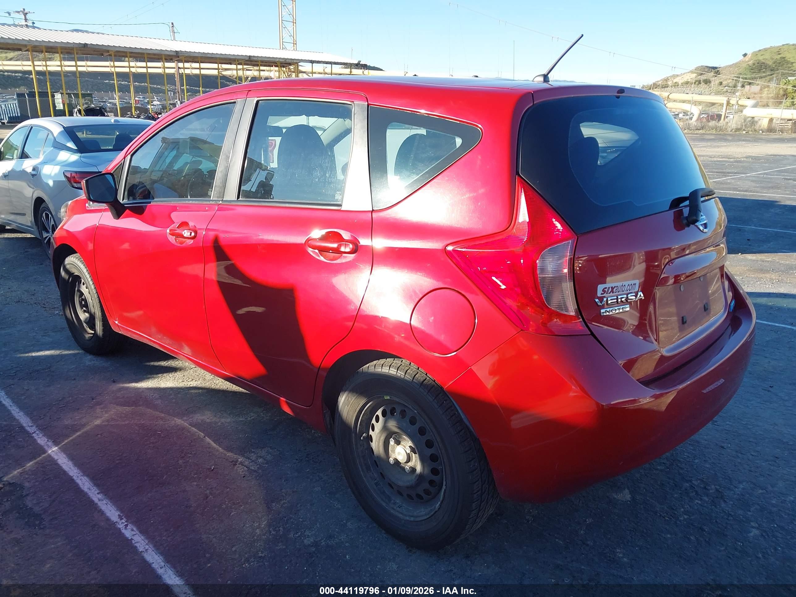 NISSAN VERSA image 3