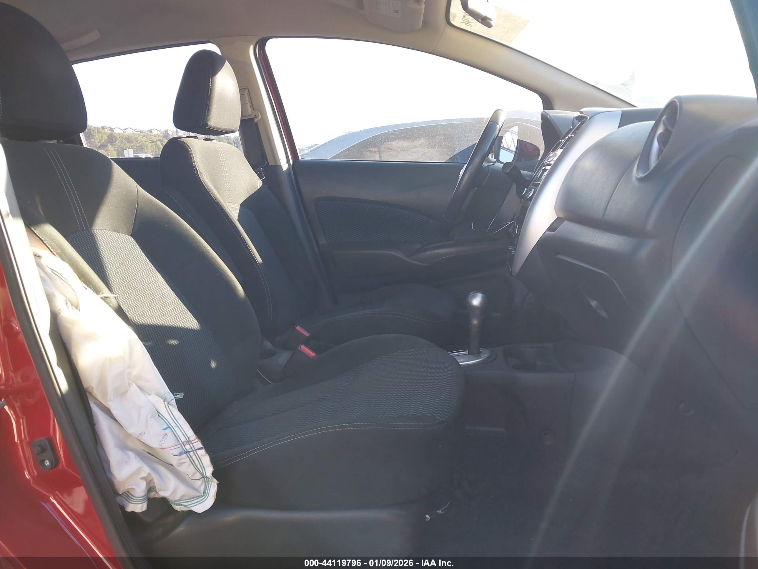 NISSAN VERSA image 5
