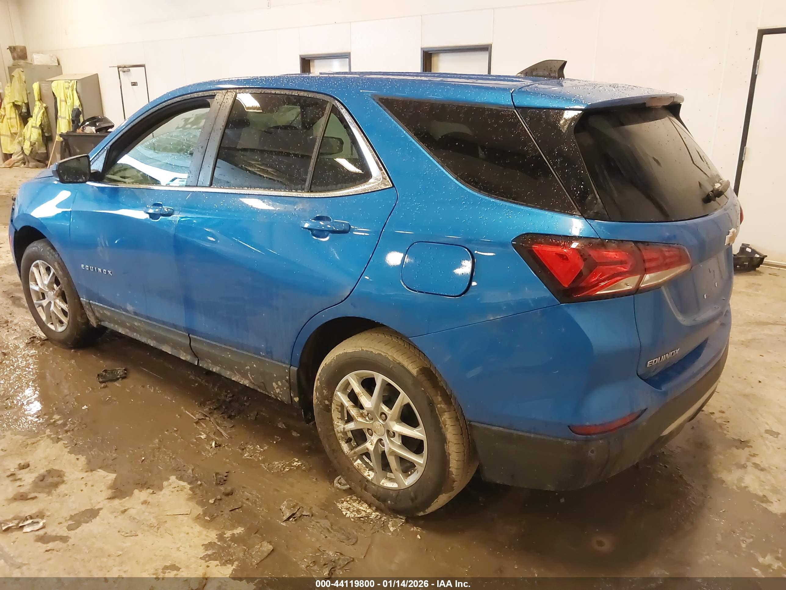 CHEVROLET EQUINOX image 3