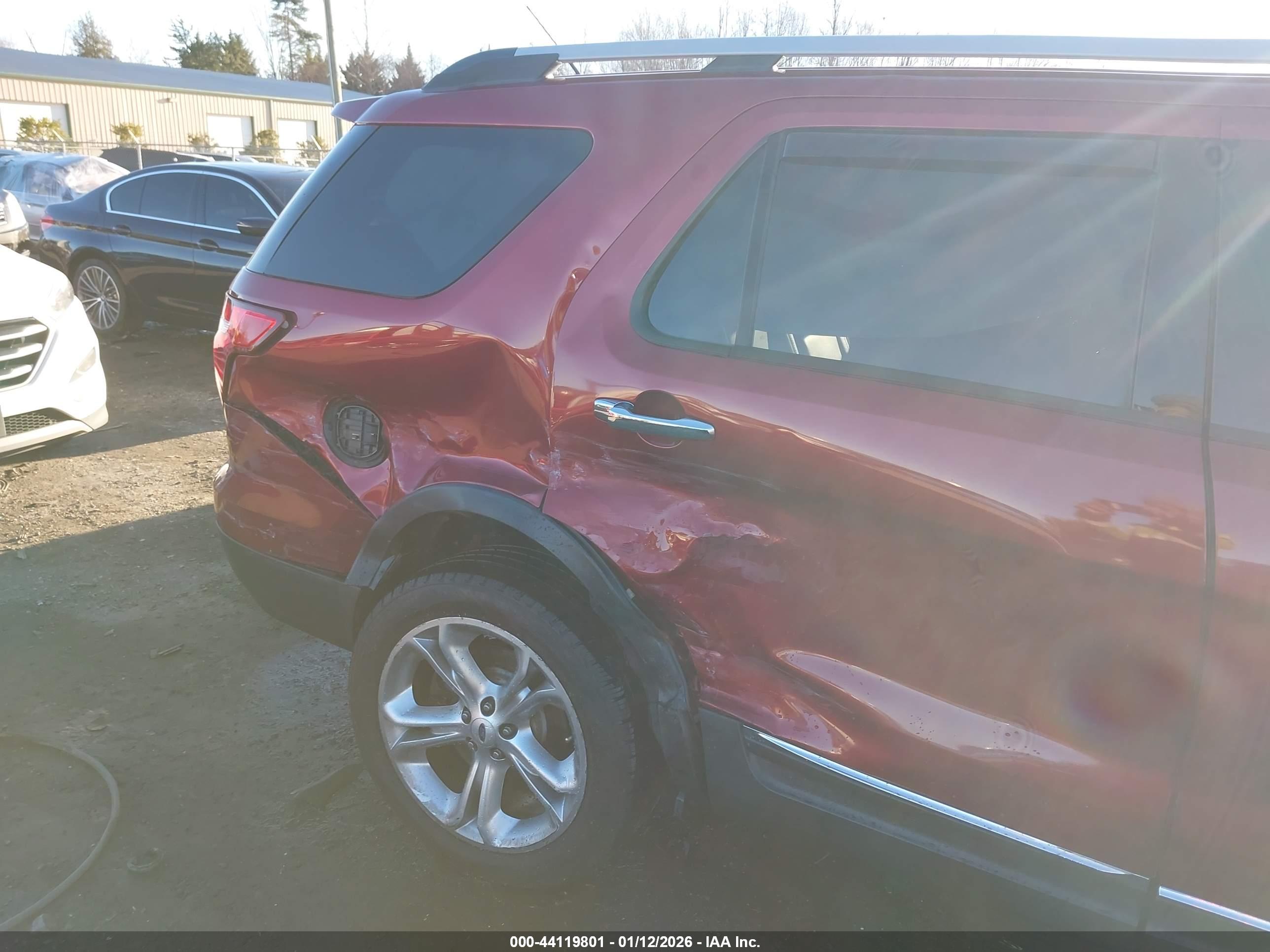 FORD EXPLORER image 6