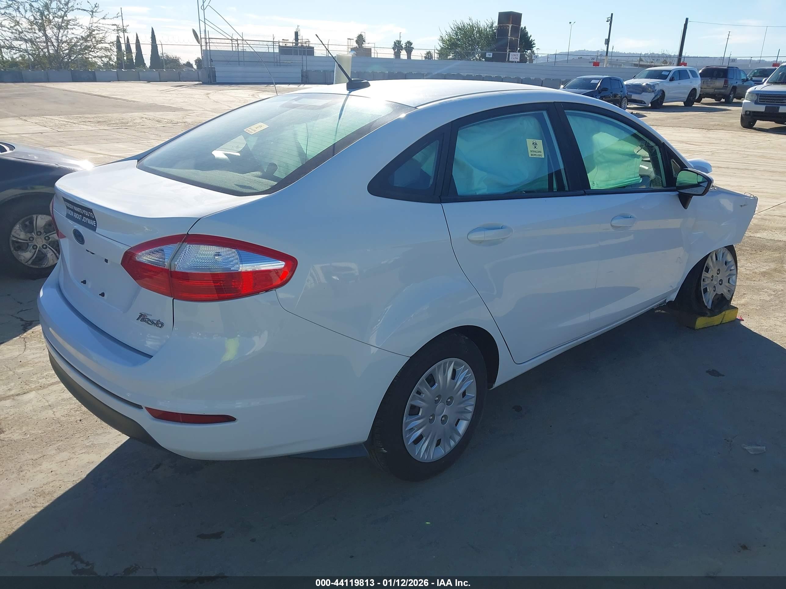 FORD FIESTA image 4