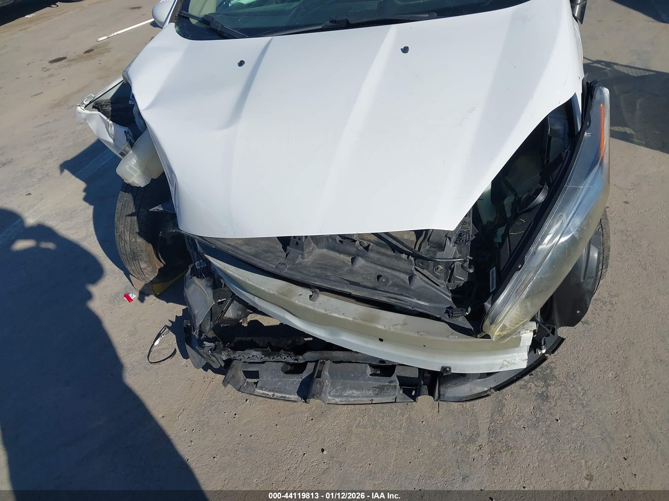 FORD FIESTA image 6
