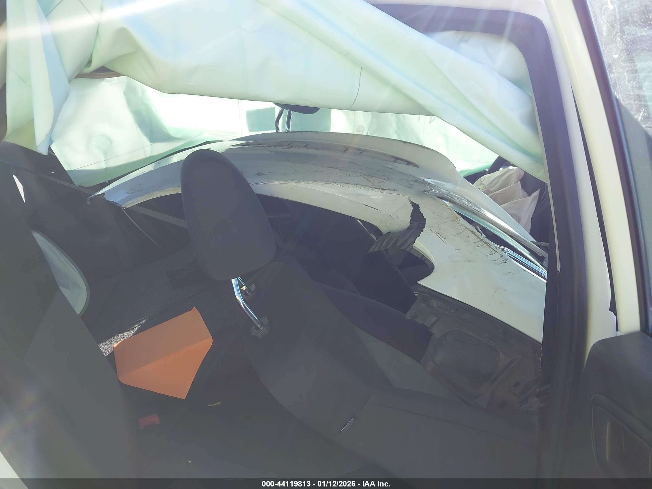 FORD FIESTA image 8