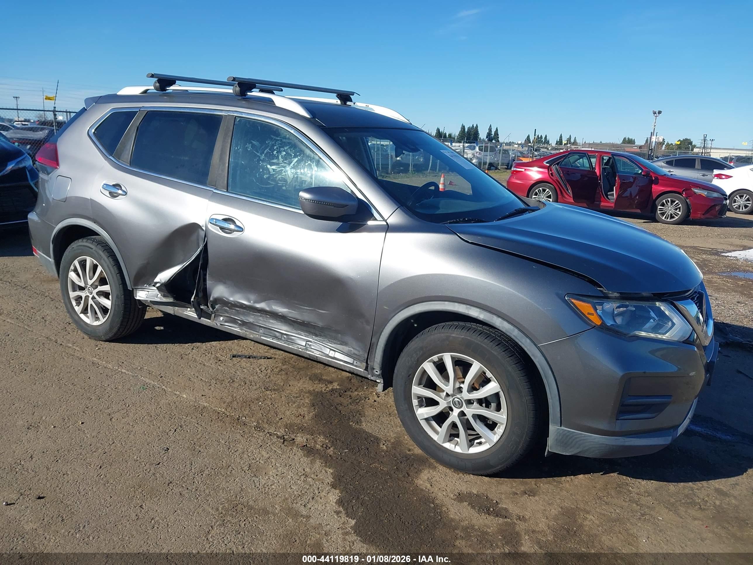 NISSAN ROGUE image 6
