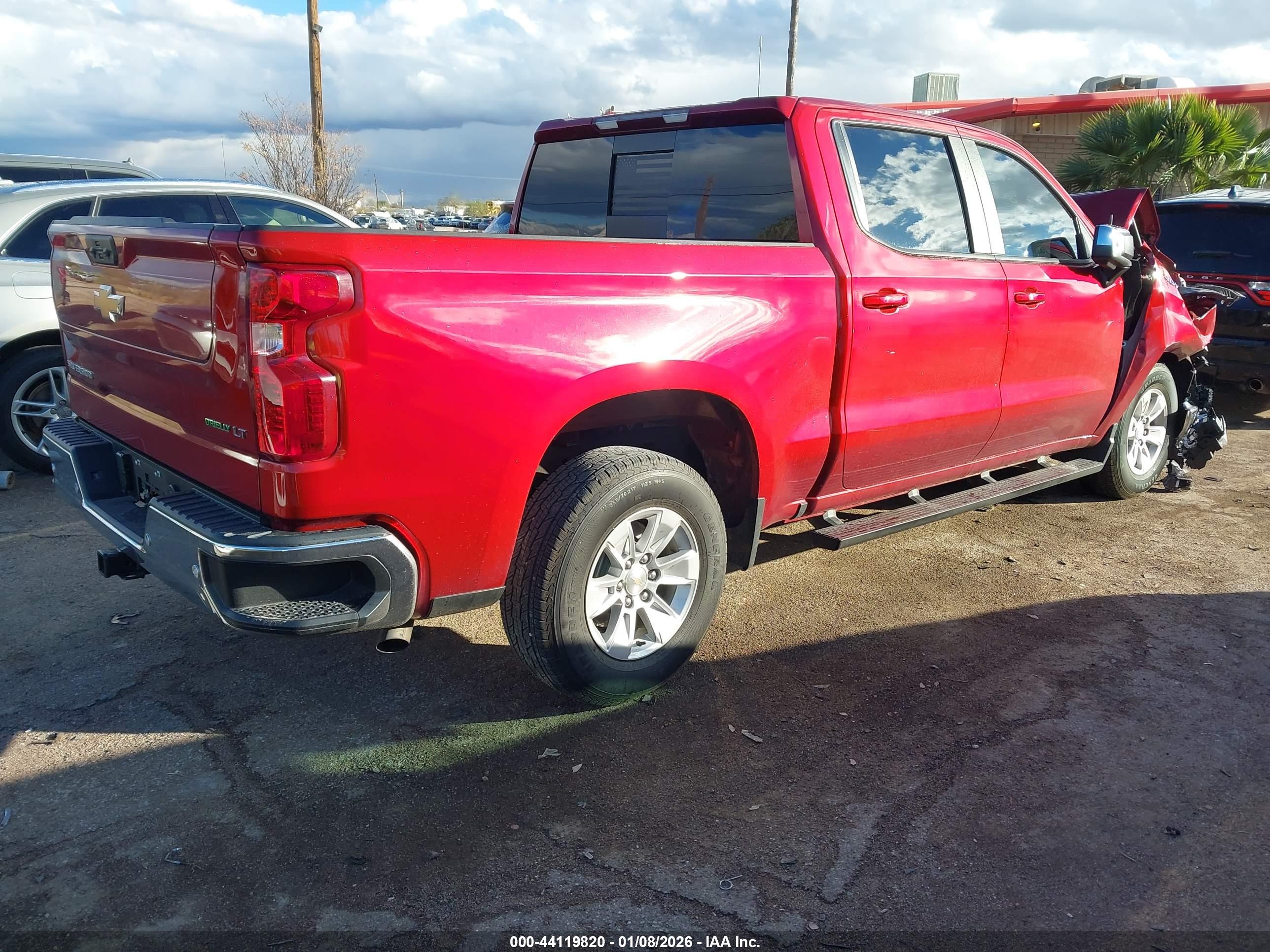 CHEVROLET SILVERADO image 4