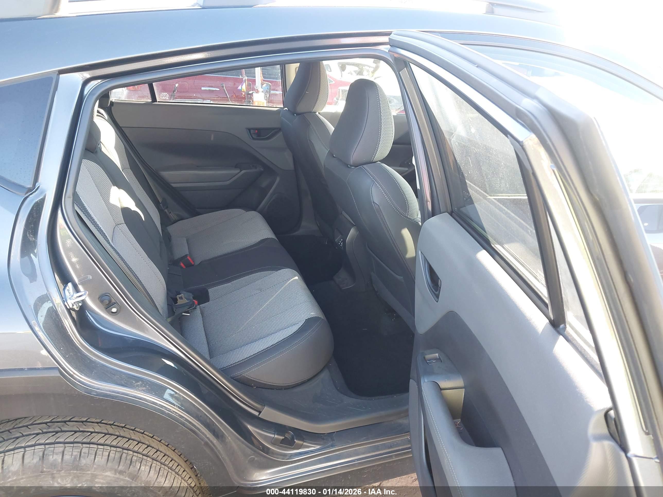 SUBARU CROSSTREK image 8