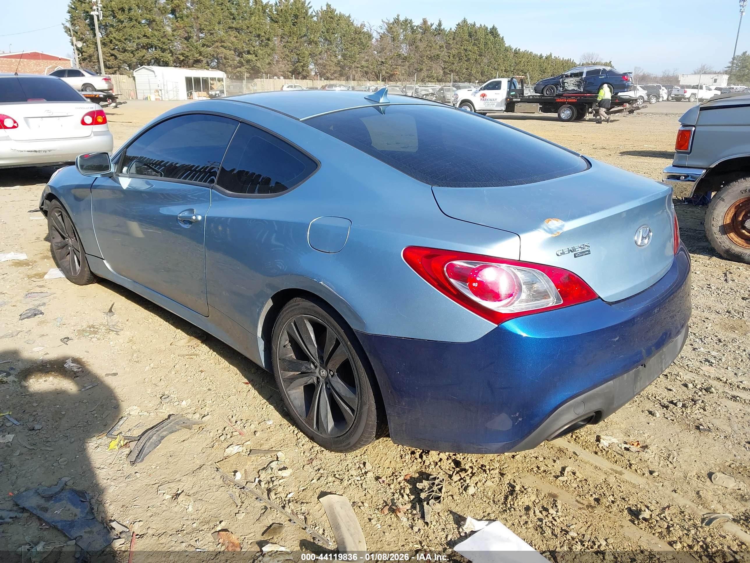 HYUNDAI GENESIS image 3