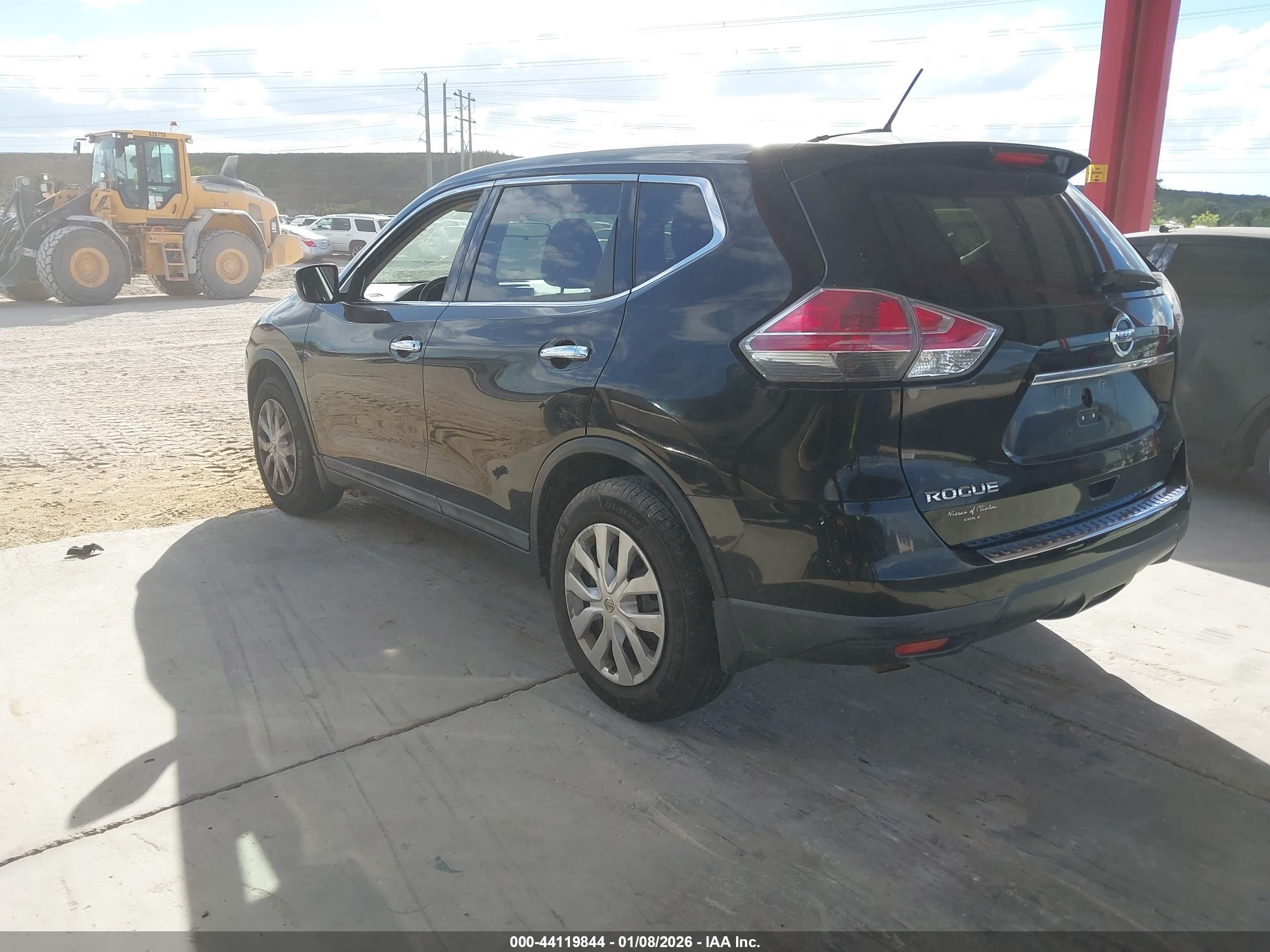 NISSAN ROGUE image 3