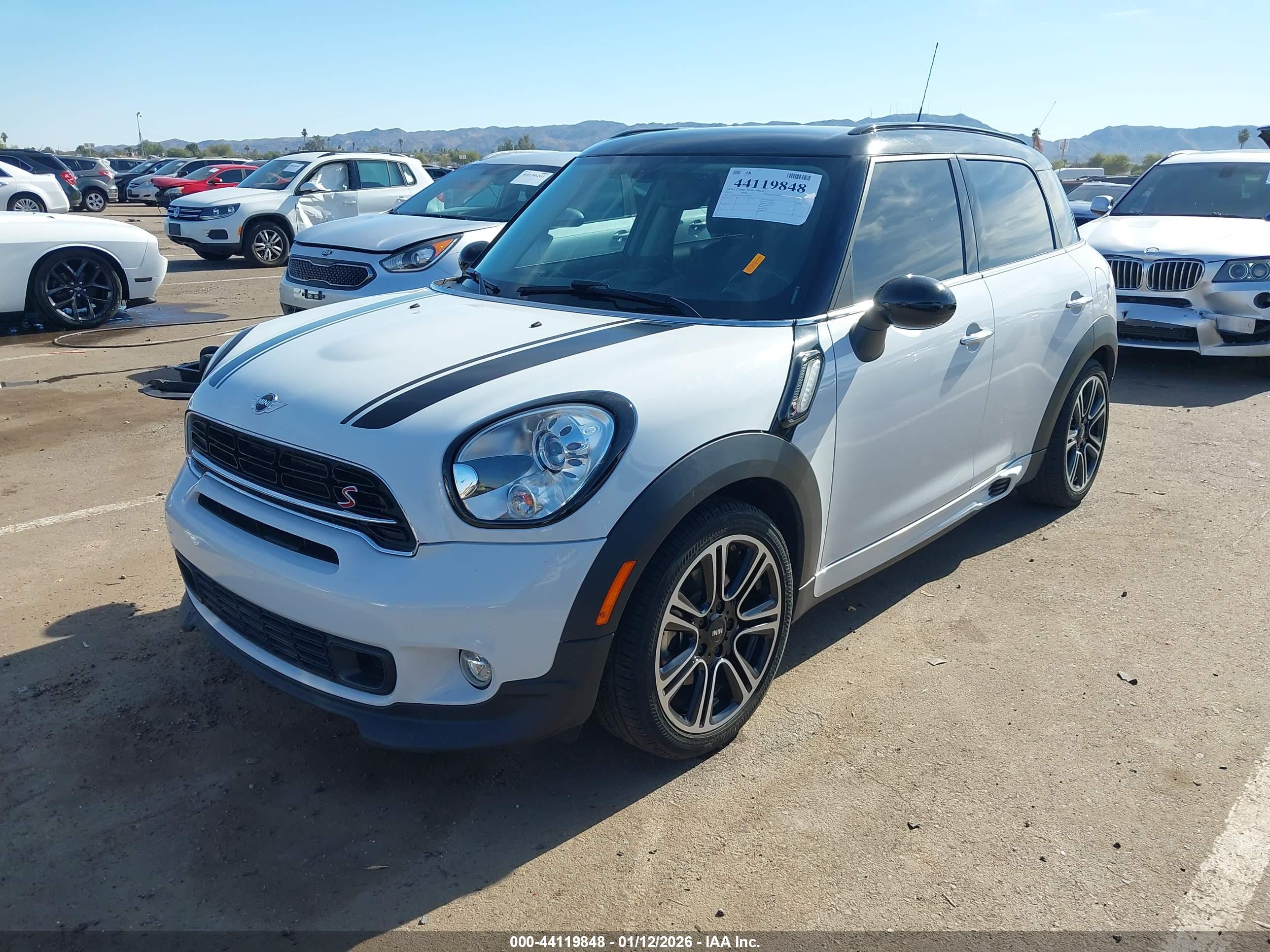 MINI COUNTRYMAN image 2