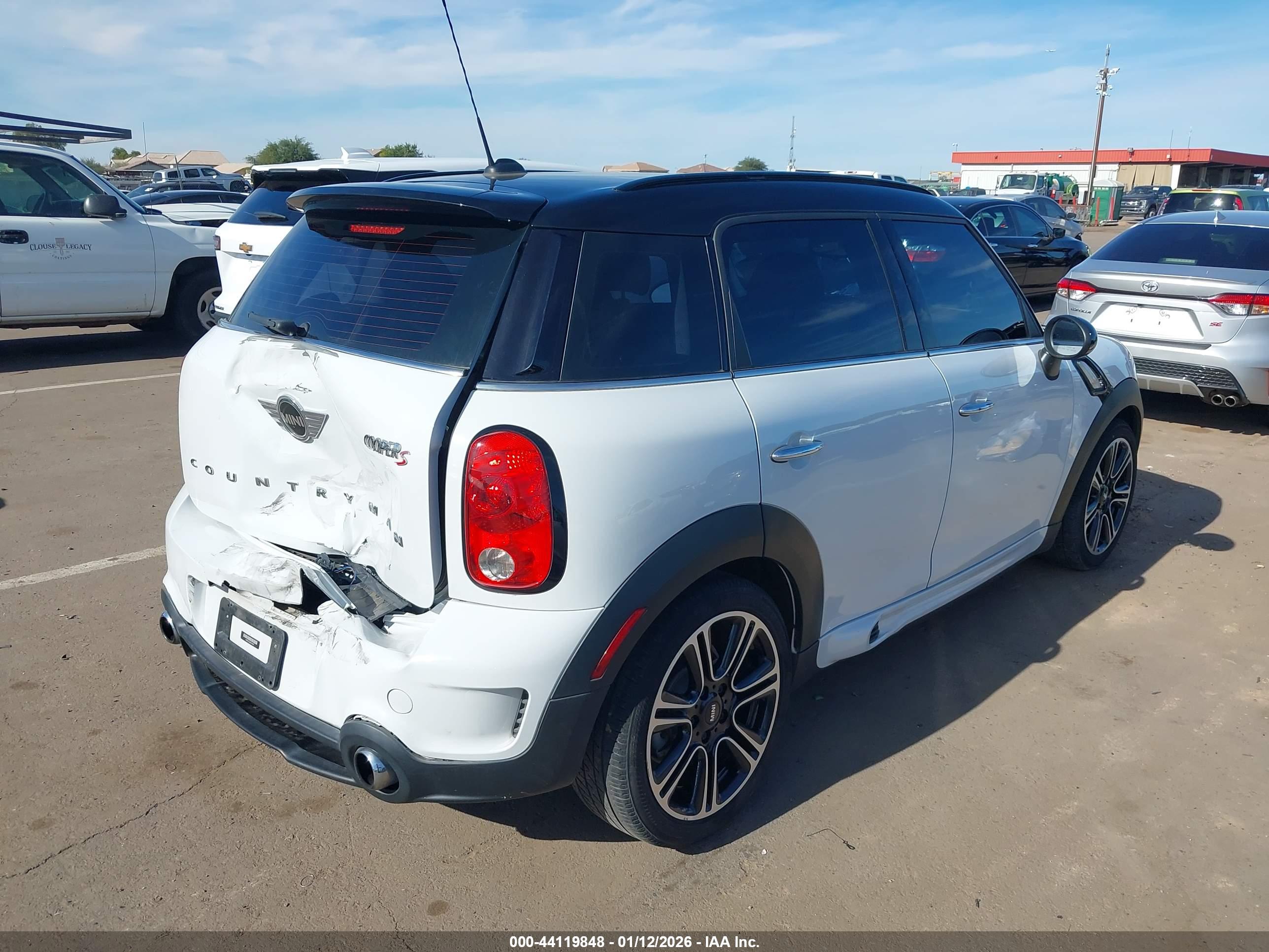 MINI COUNTRYMAN image 4