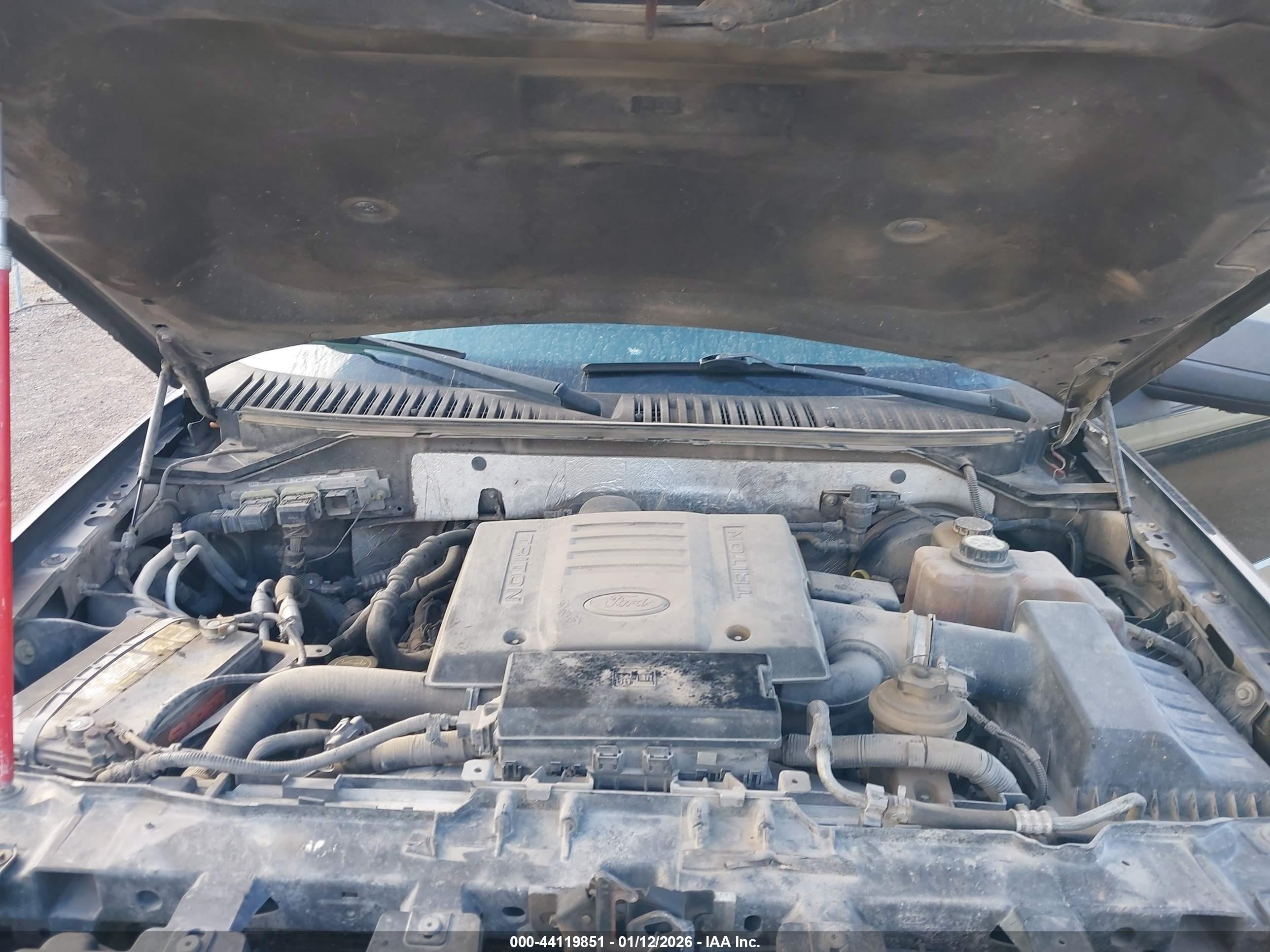 FORD EXPEDITION image 10