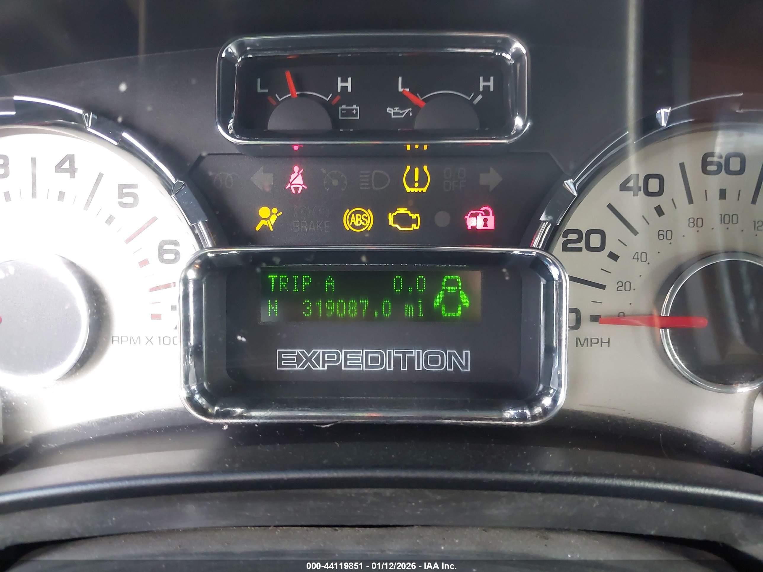 FORD EXPEDITION image 7