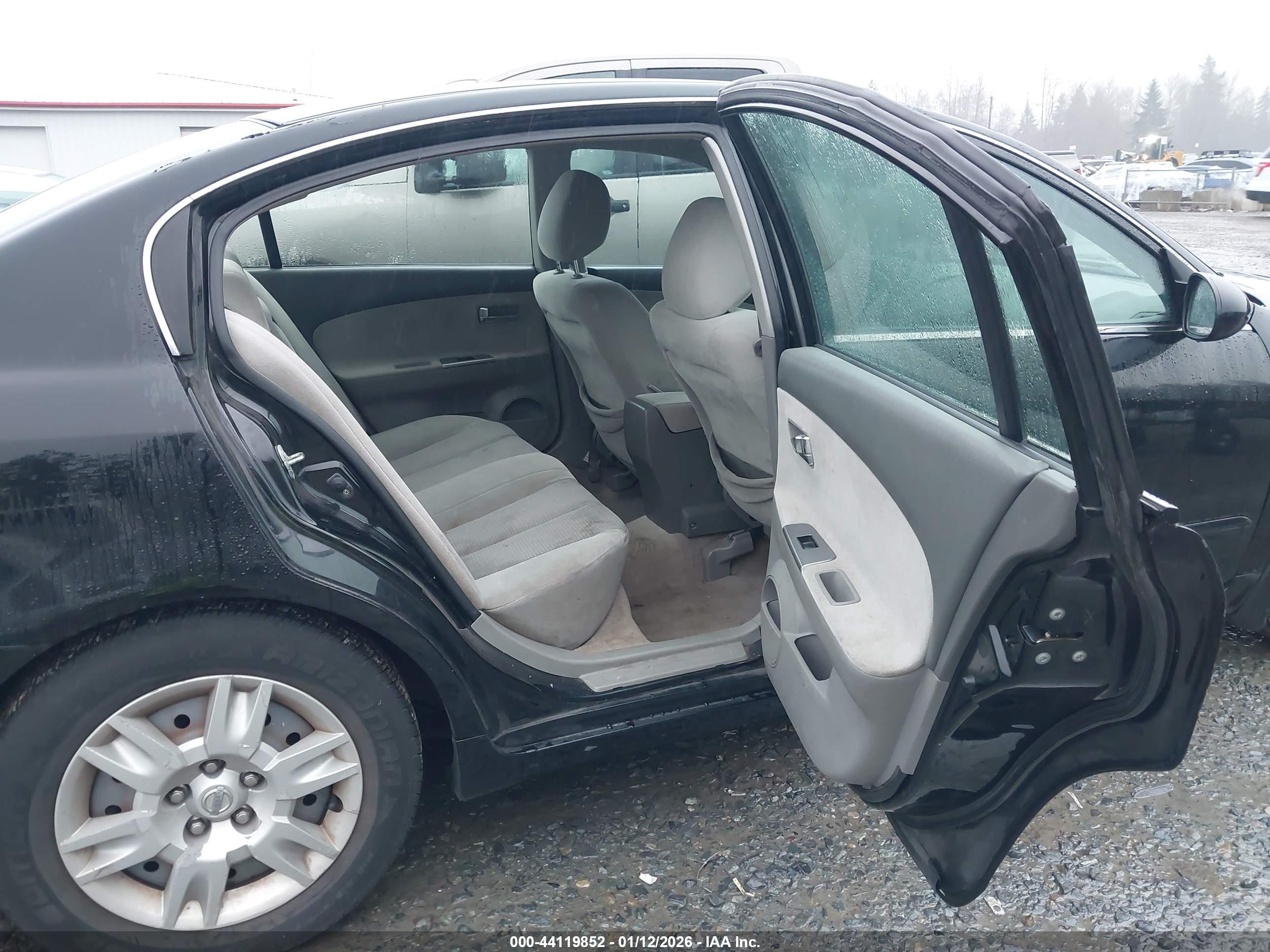 NISSAN ALTIMA image 8