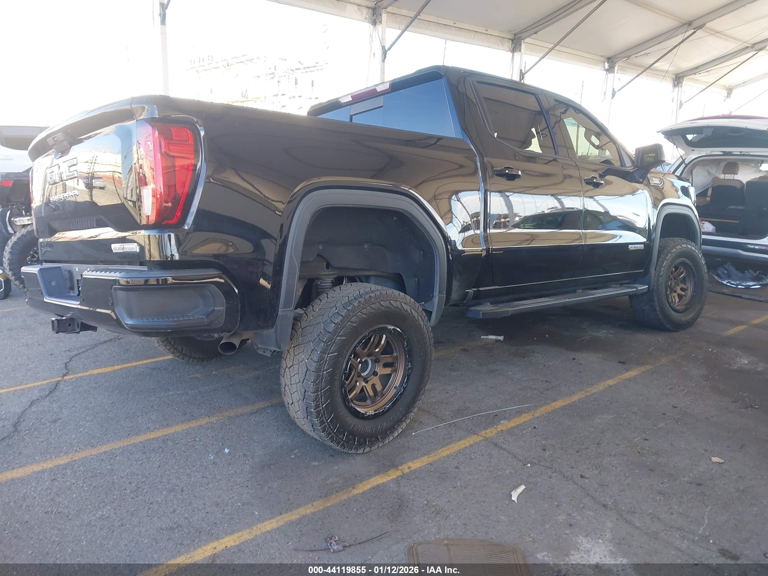 GMC SIERRA image 4