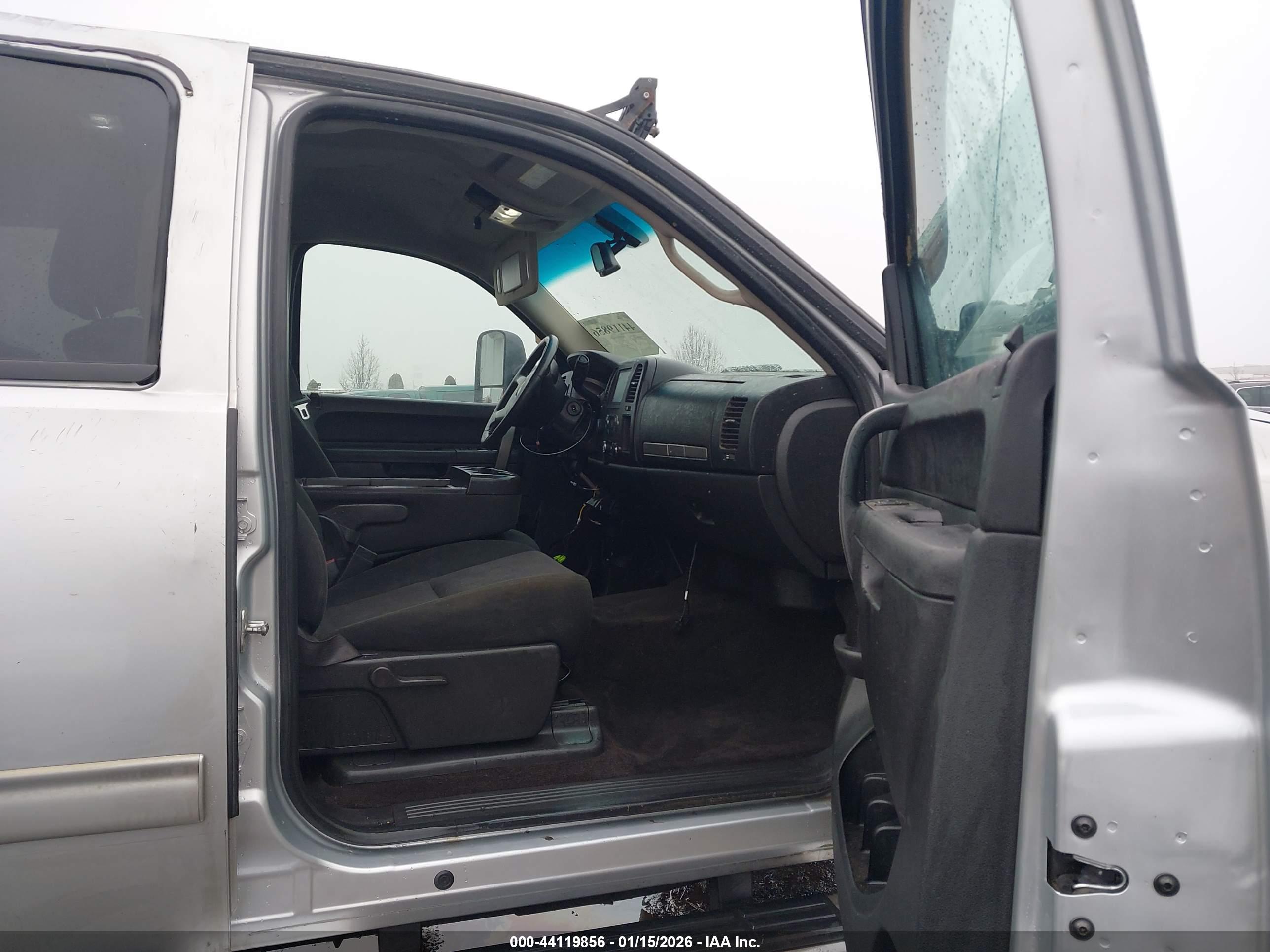 GMC SIERRA image 5
