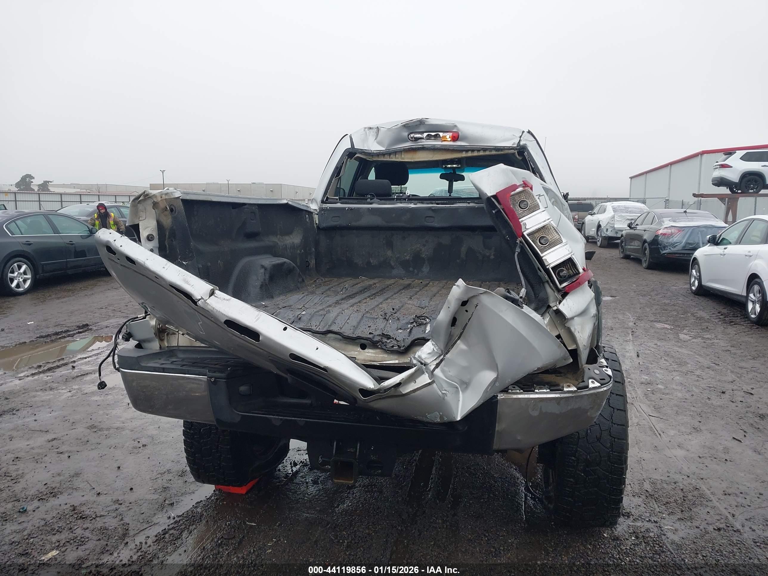 GMC SIERRA image 6