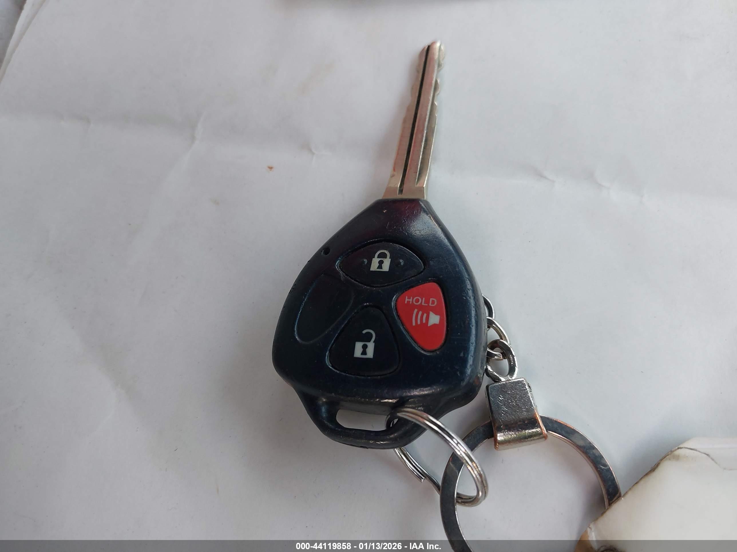 TOYOTA RAV4 image 11
