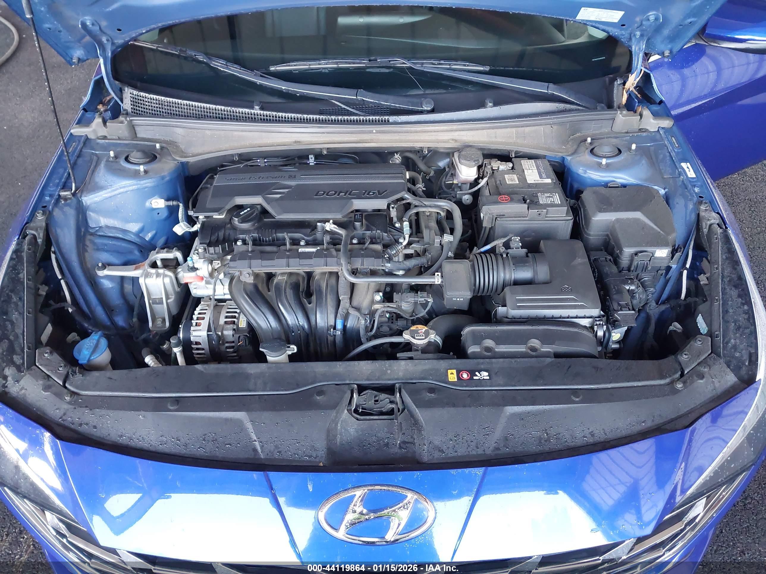 HYUNDAI ELANTRA image 10